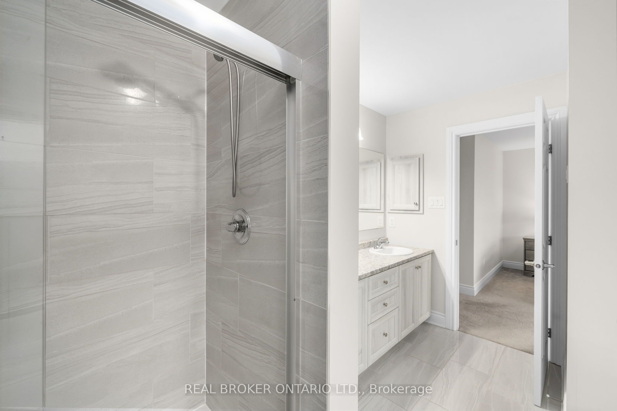 14 Peever Place Property Photo 31