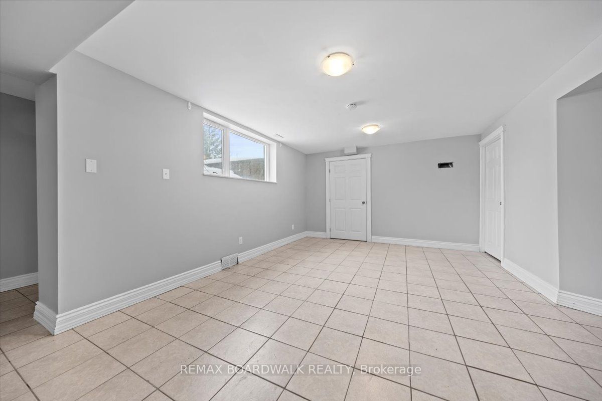 3437 Baskins Beach Road Property Photo 39