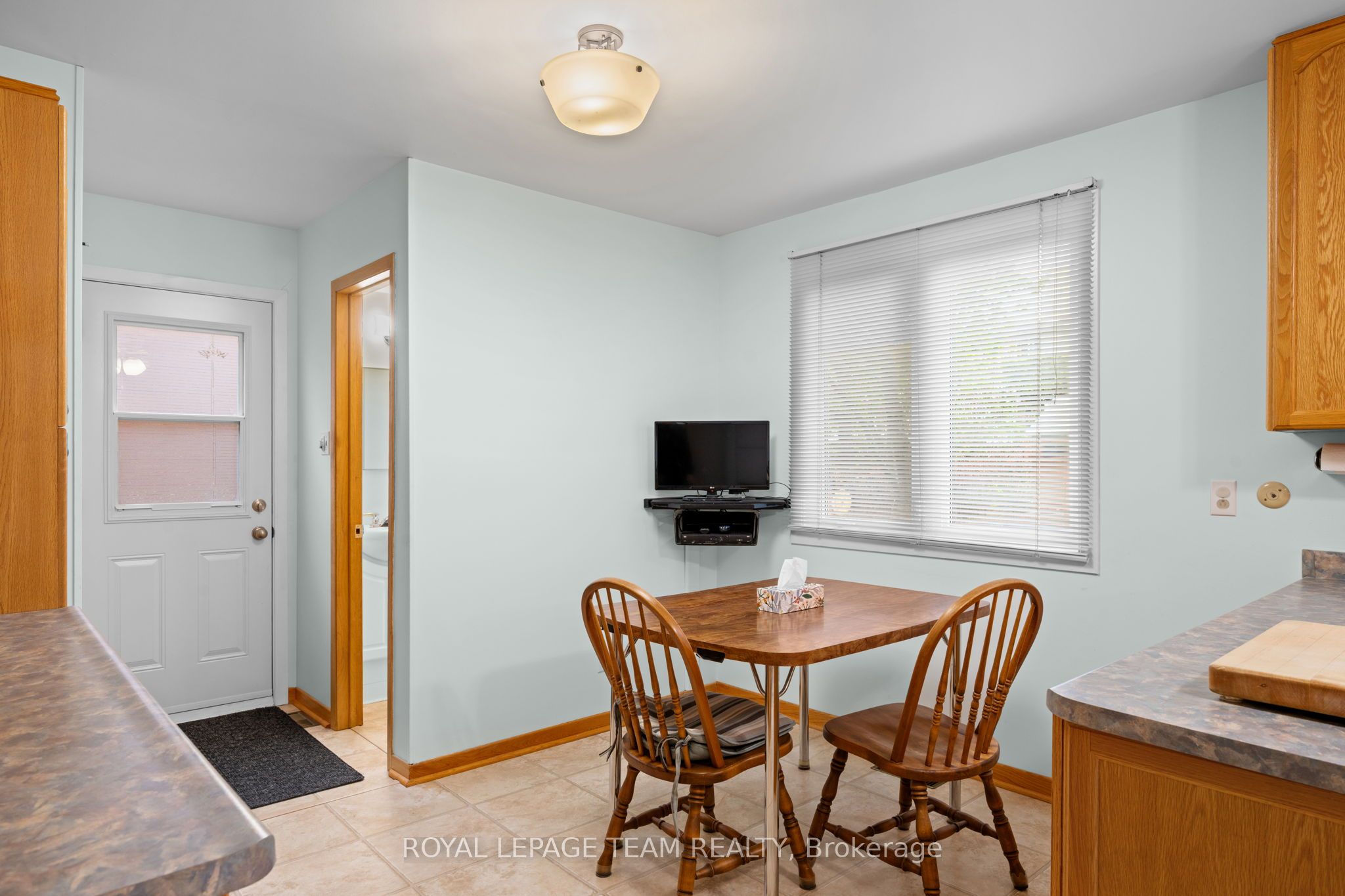 7 Centrepark Drive Property Photo 16