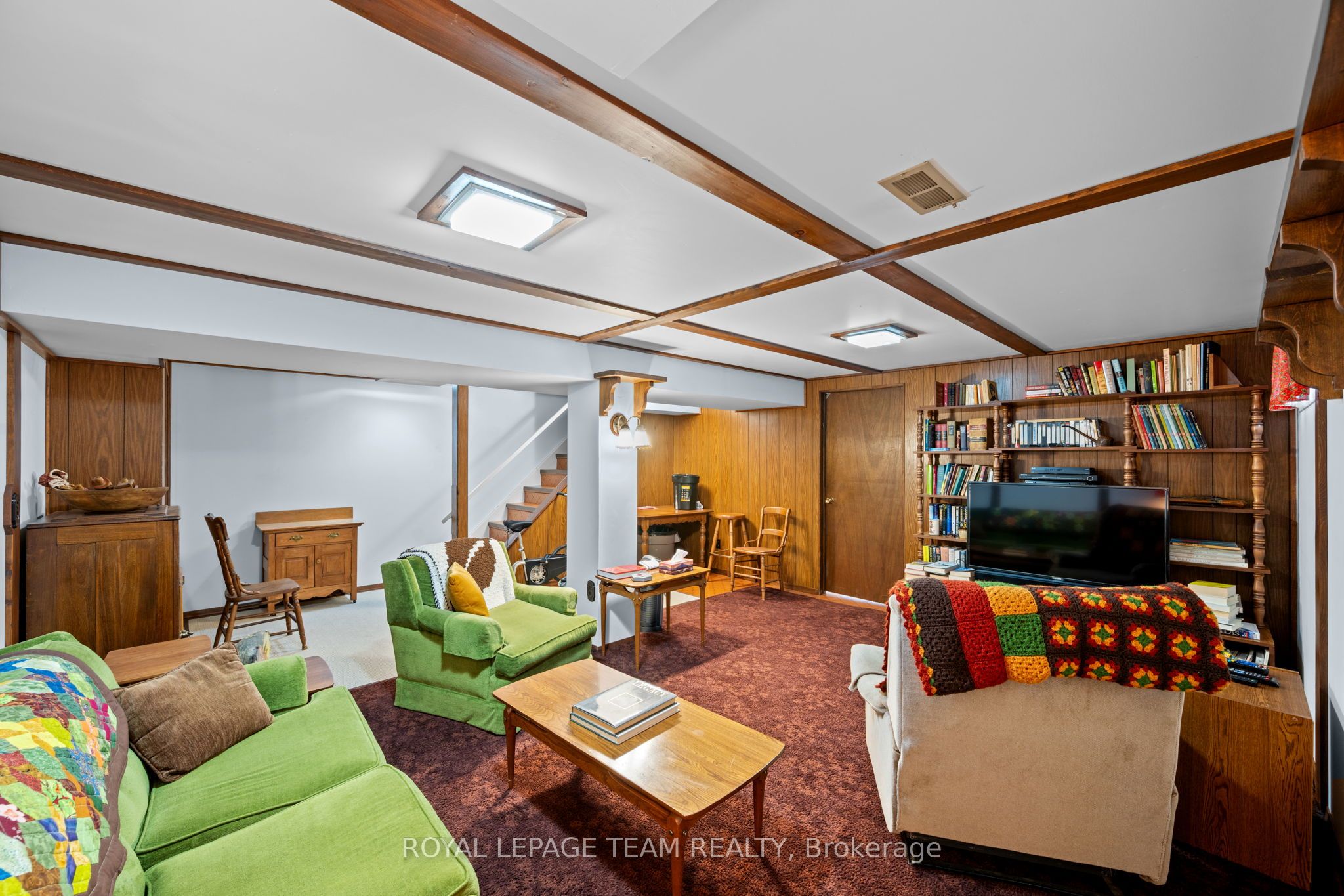 7 Centrepark Drive Property Photo 30