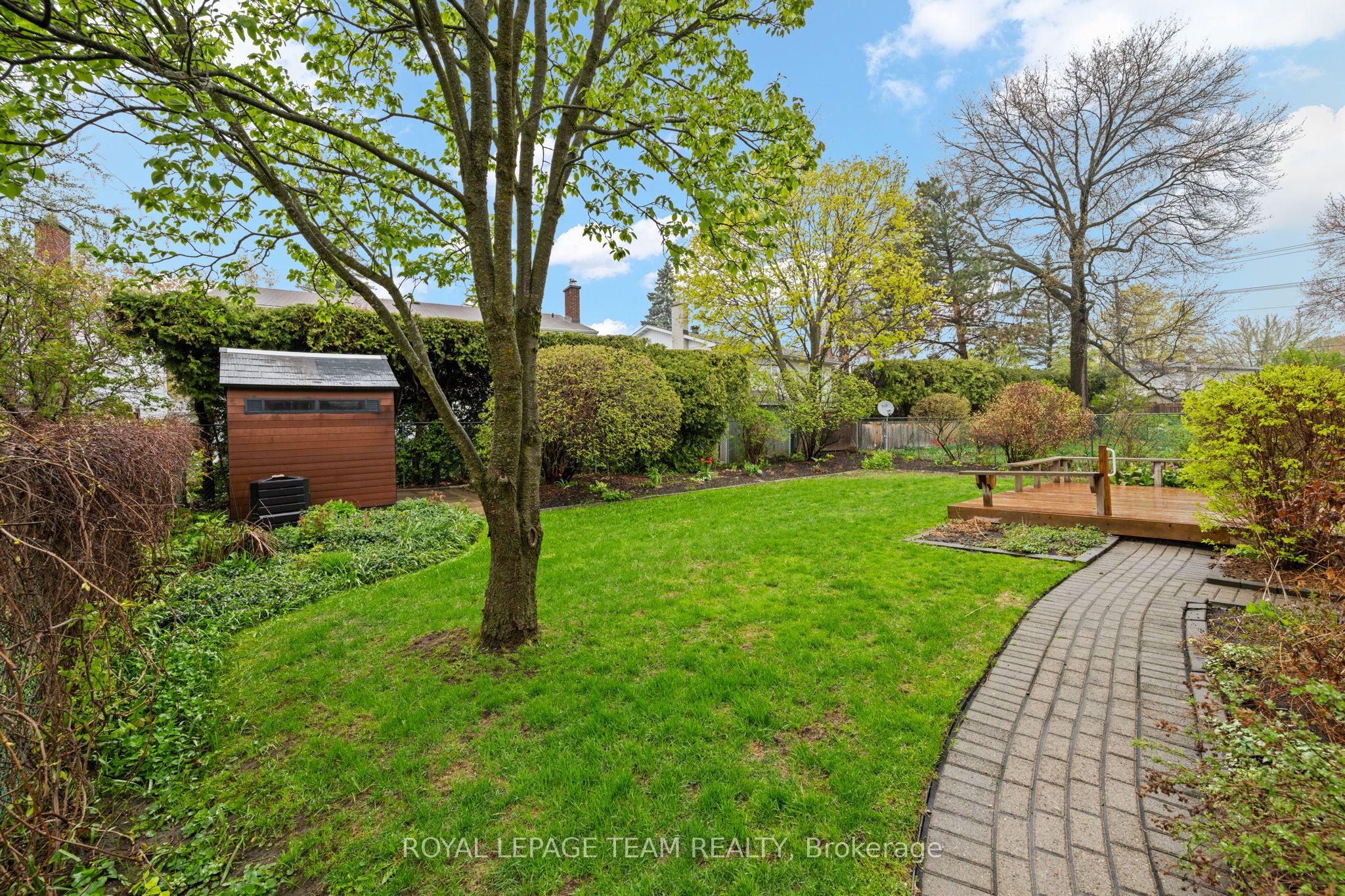 7 Centrepark Drive Property Photo 32