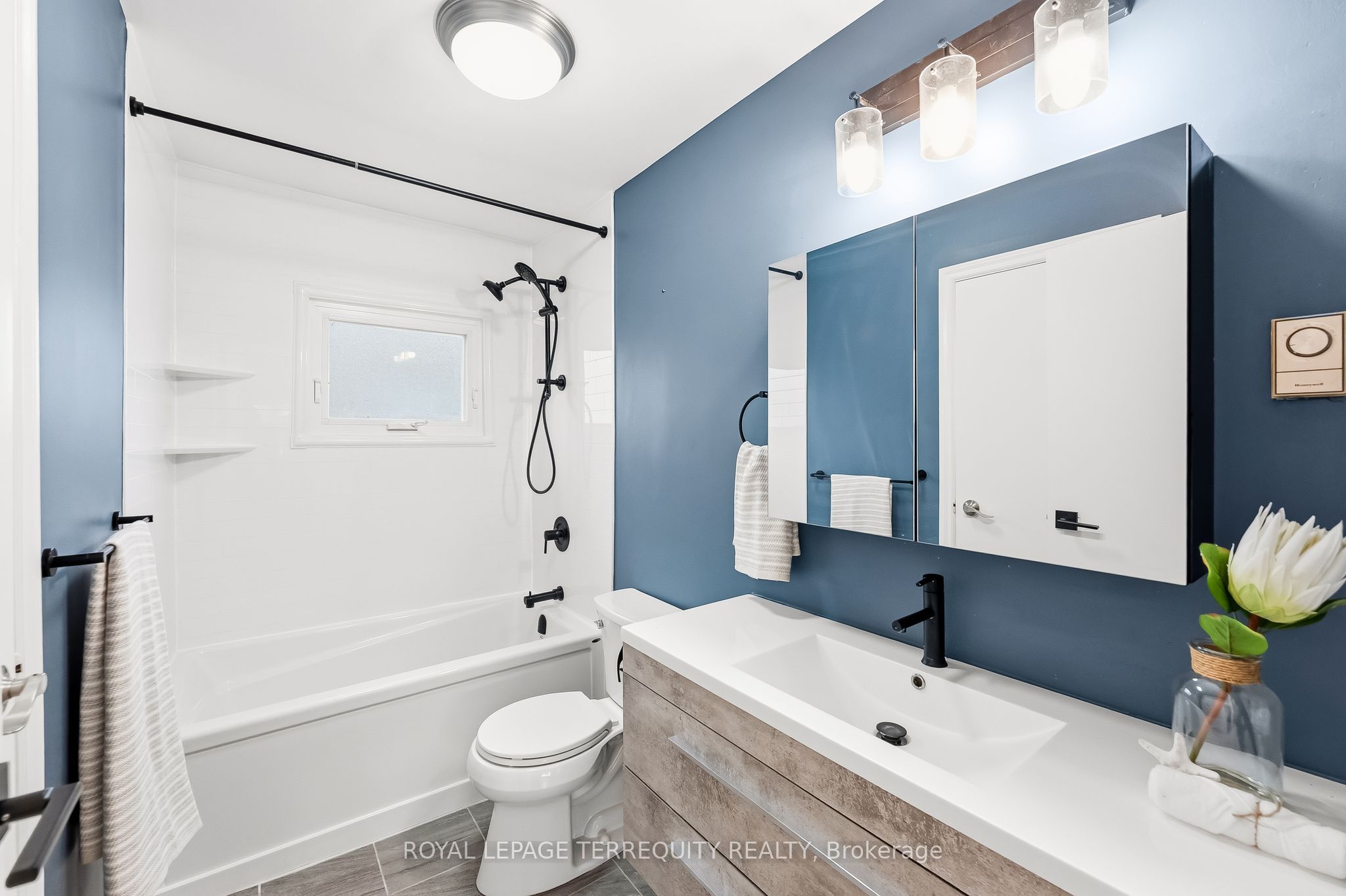 49 River Road W Property Photo 22
