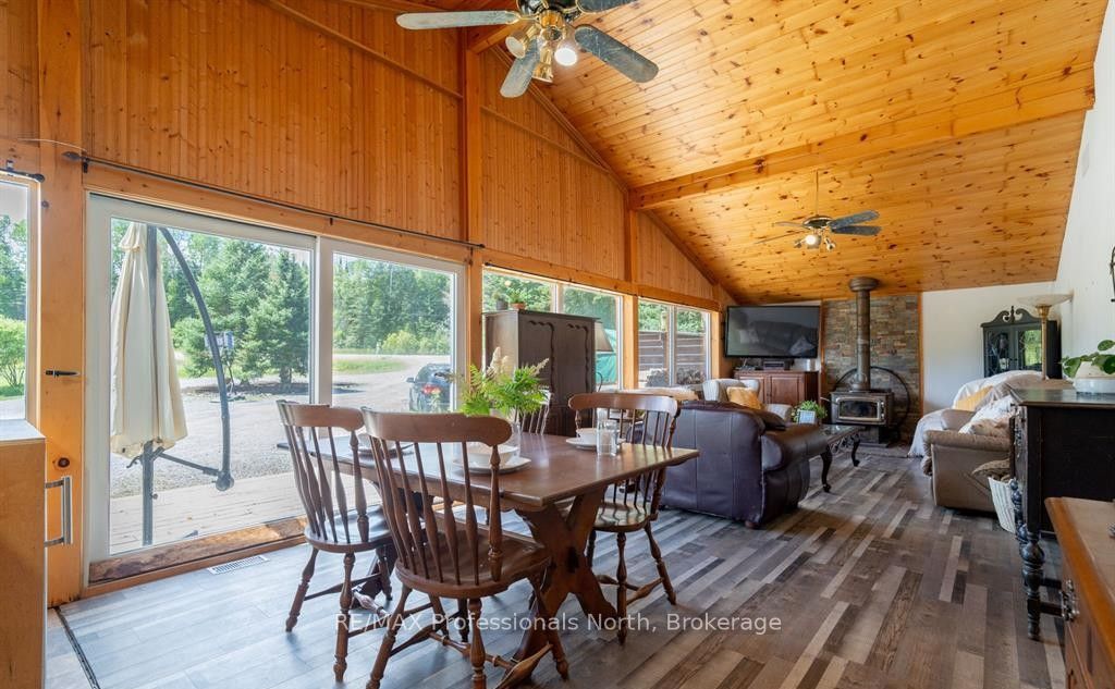899 Katrine Road Property Photo 11