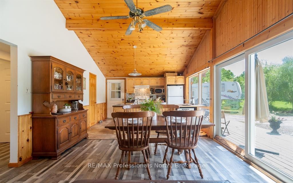 899 Katrine Road Property Photo 13