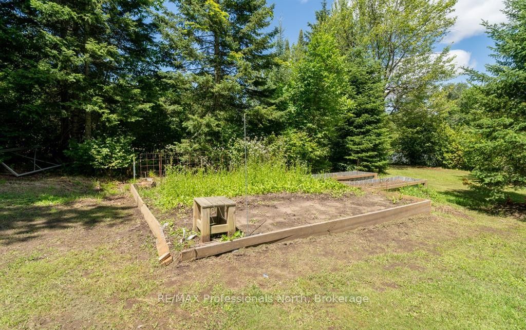 899 Katrine Road Property Photo 37