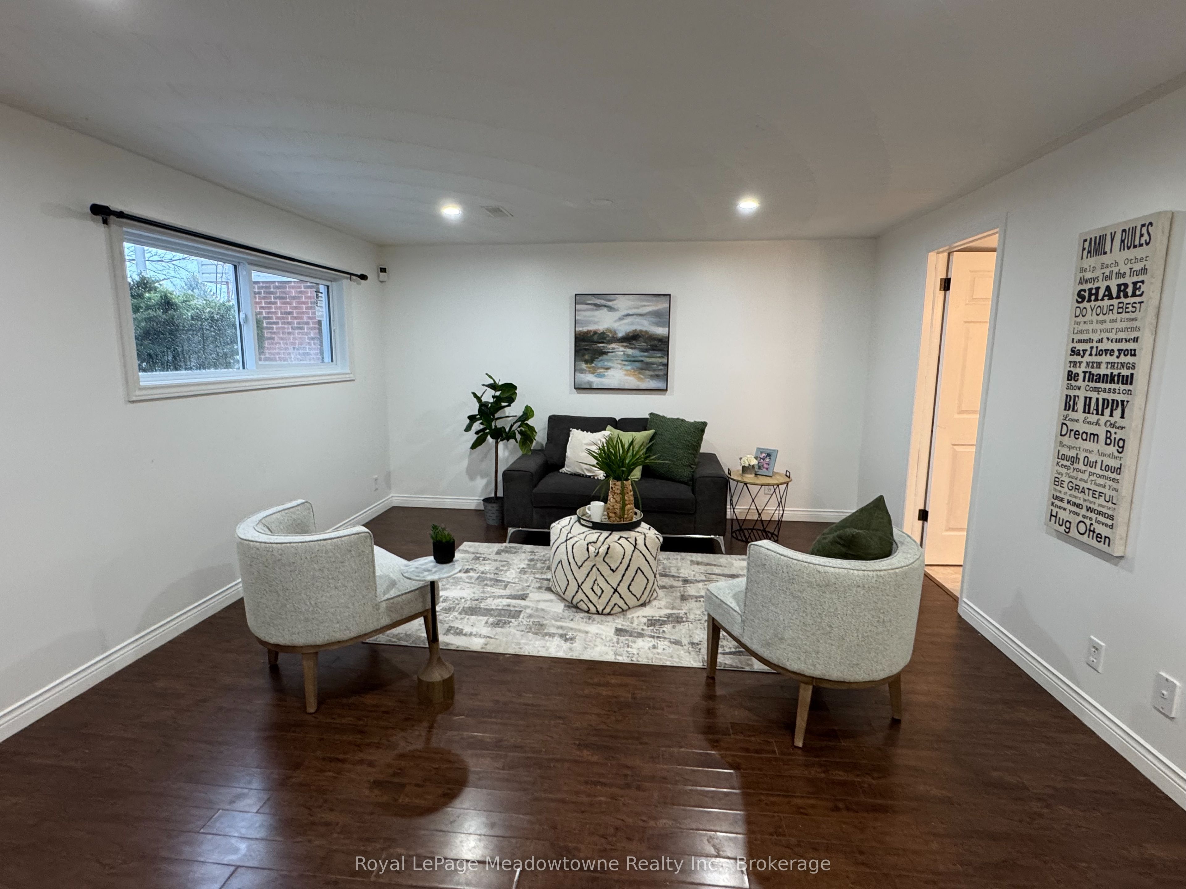13 Thompson Drive Property Photo 6
