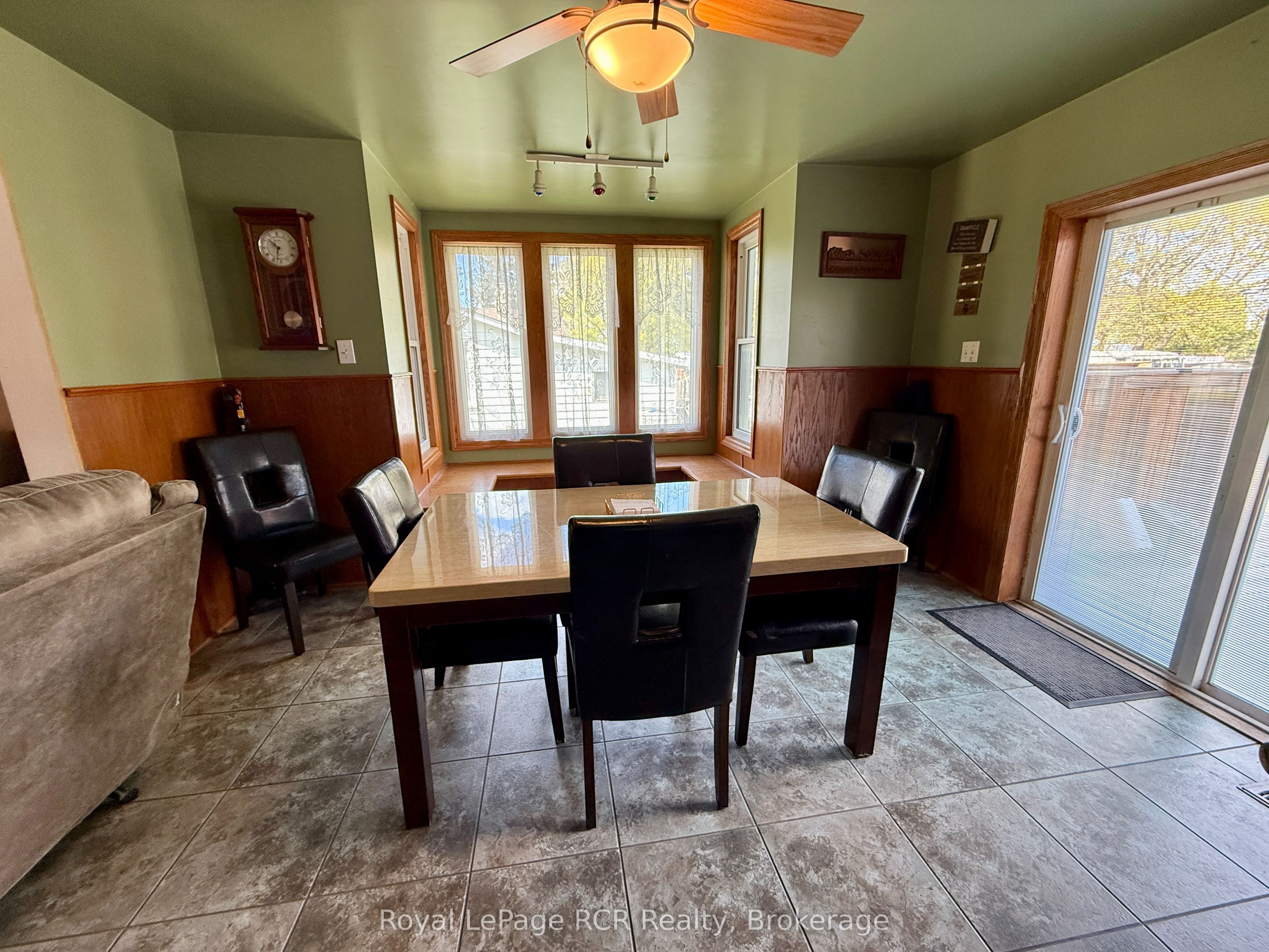 605 7th Avenue Property Photo 17