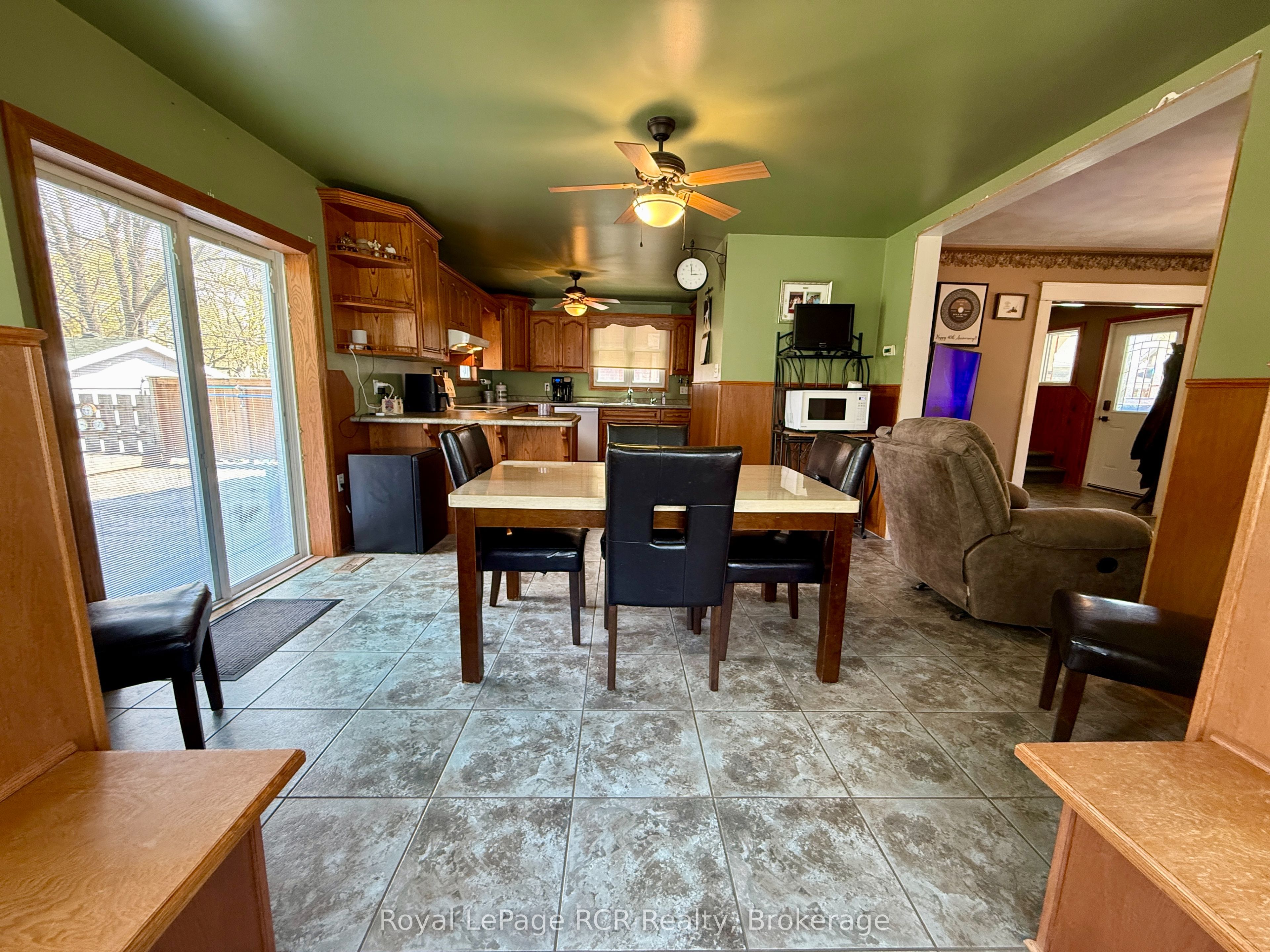 605 7th Avenue Property Photo 19