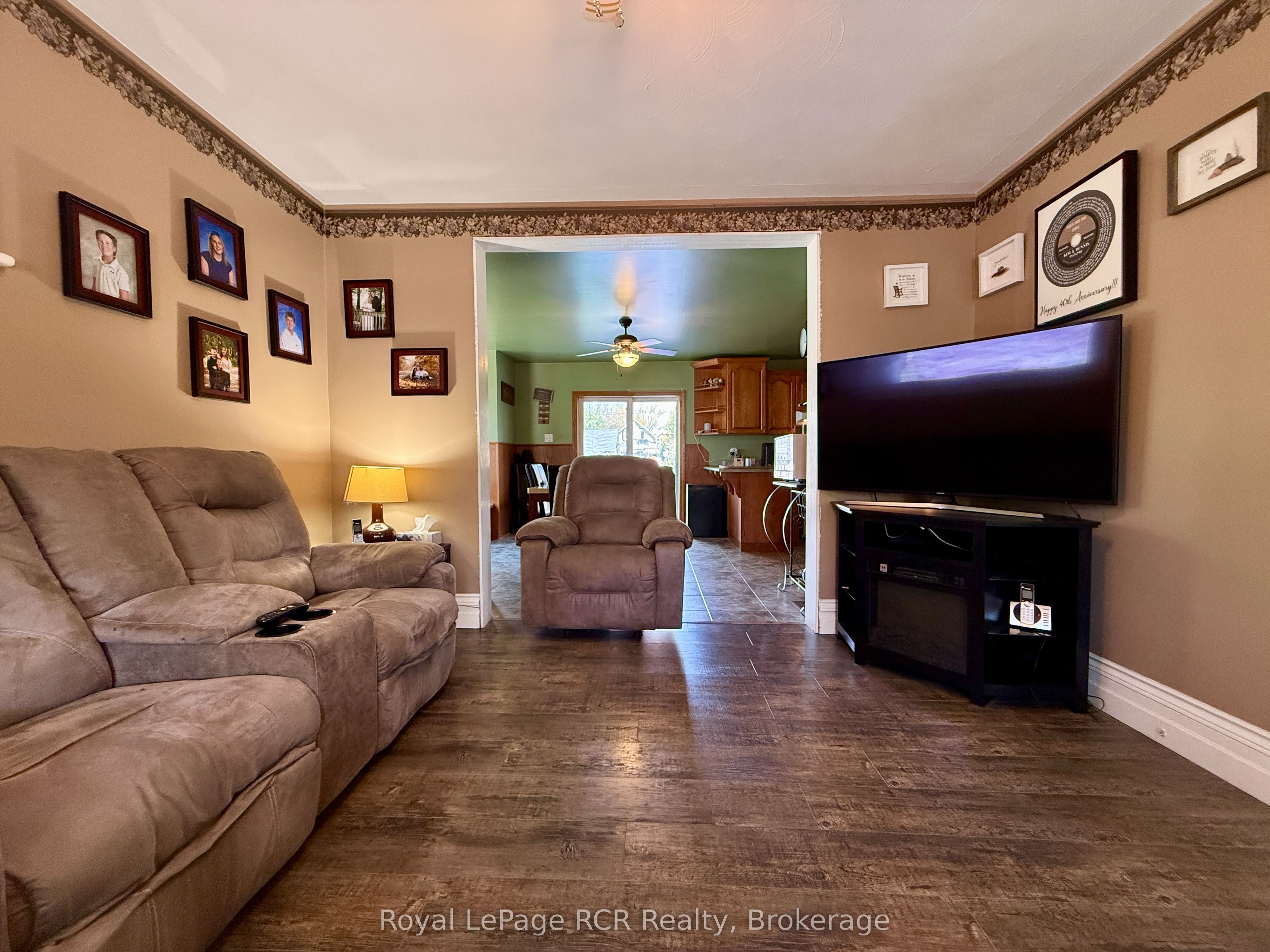 605 7th Avenue Property Photo 22