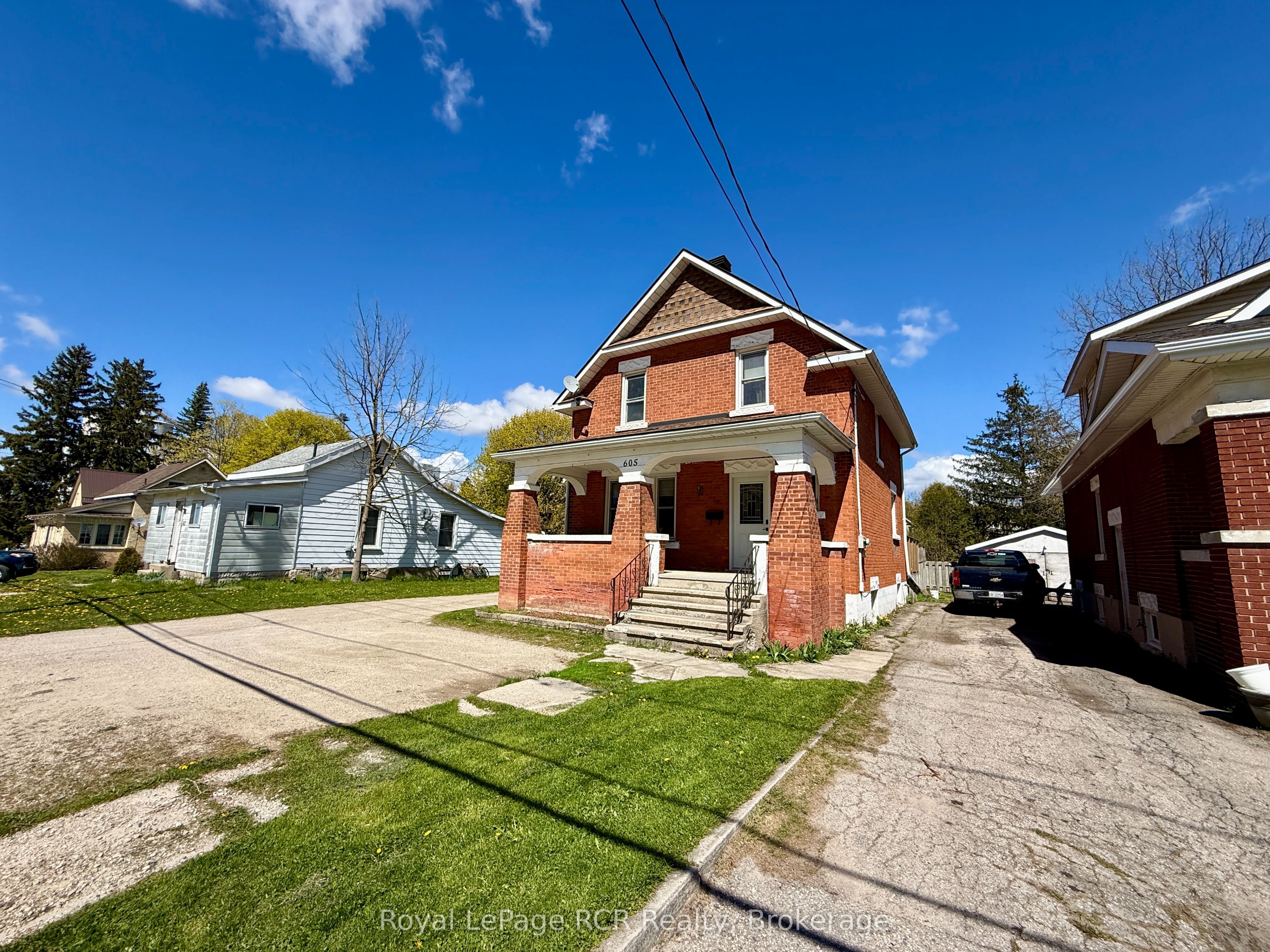 605 7th Avenue Property Photo 37