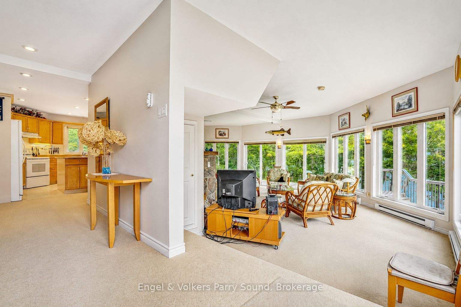 1 Loon Bay Property Photo 6