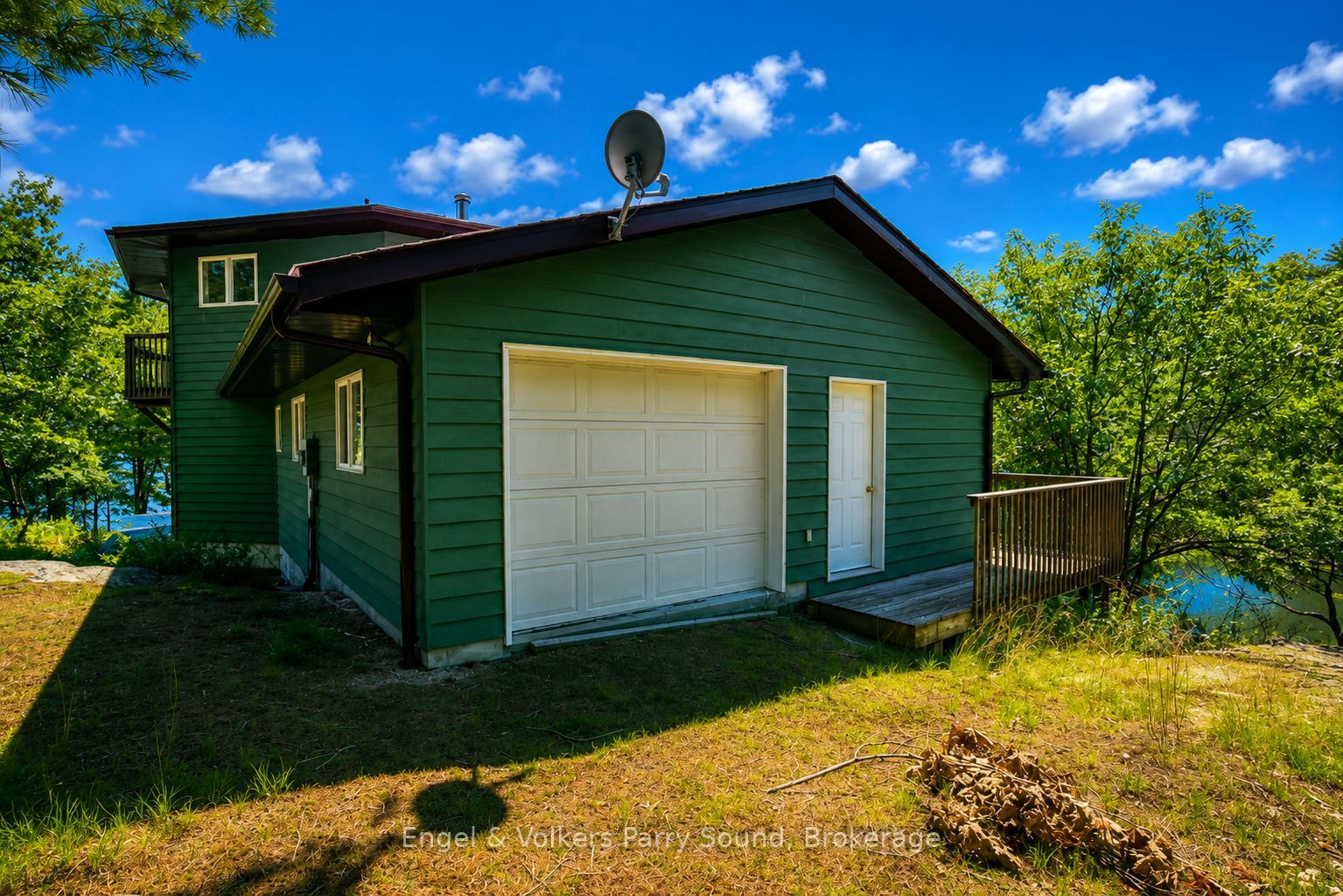 1 Loon Bay Property Photo 21