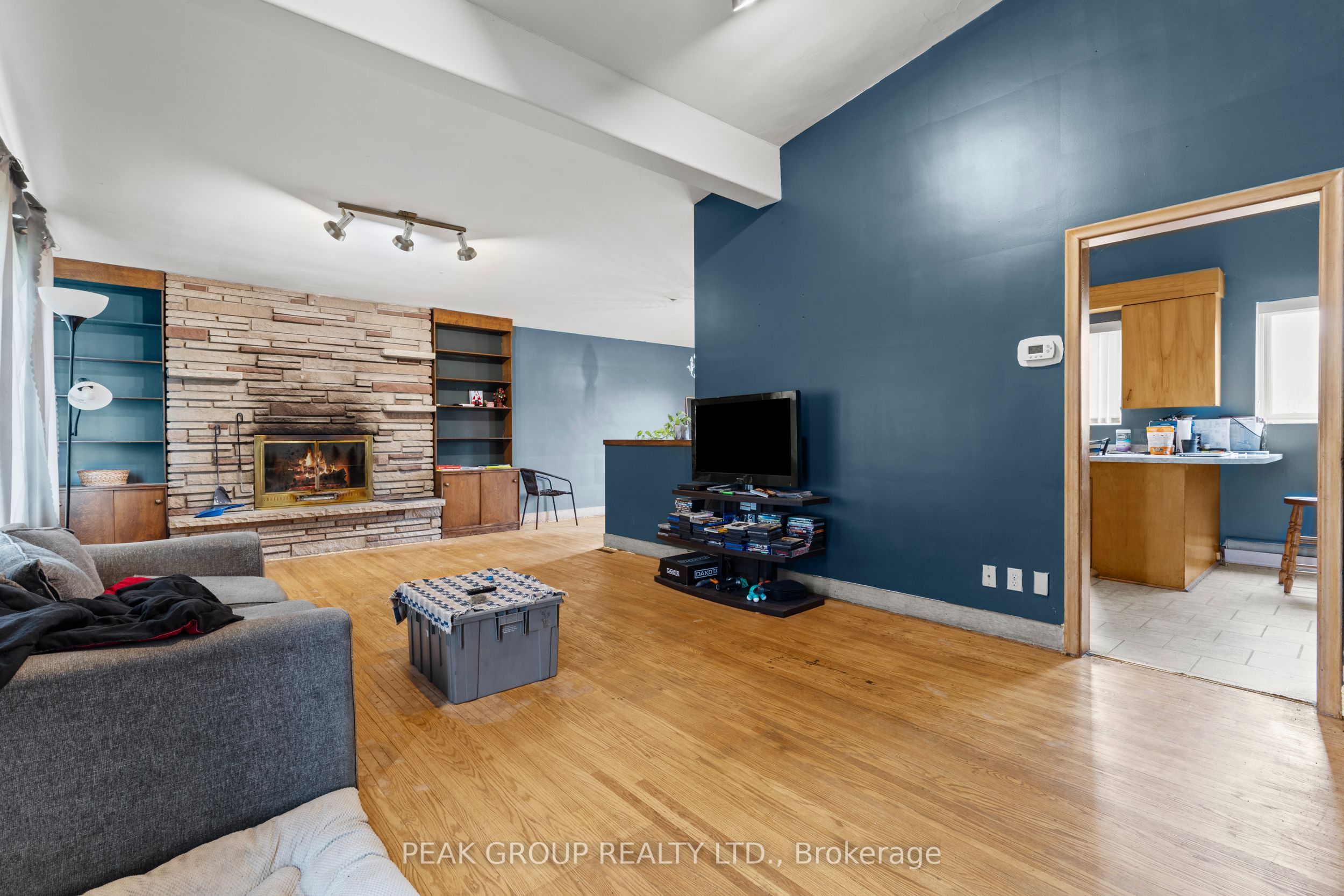 73 Riverview Boulevard Property Photo 4
