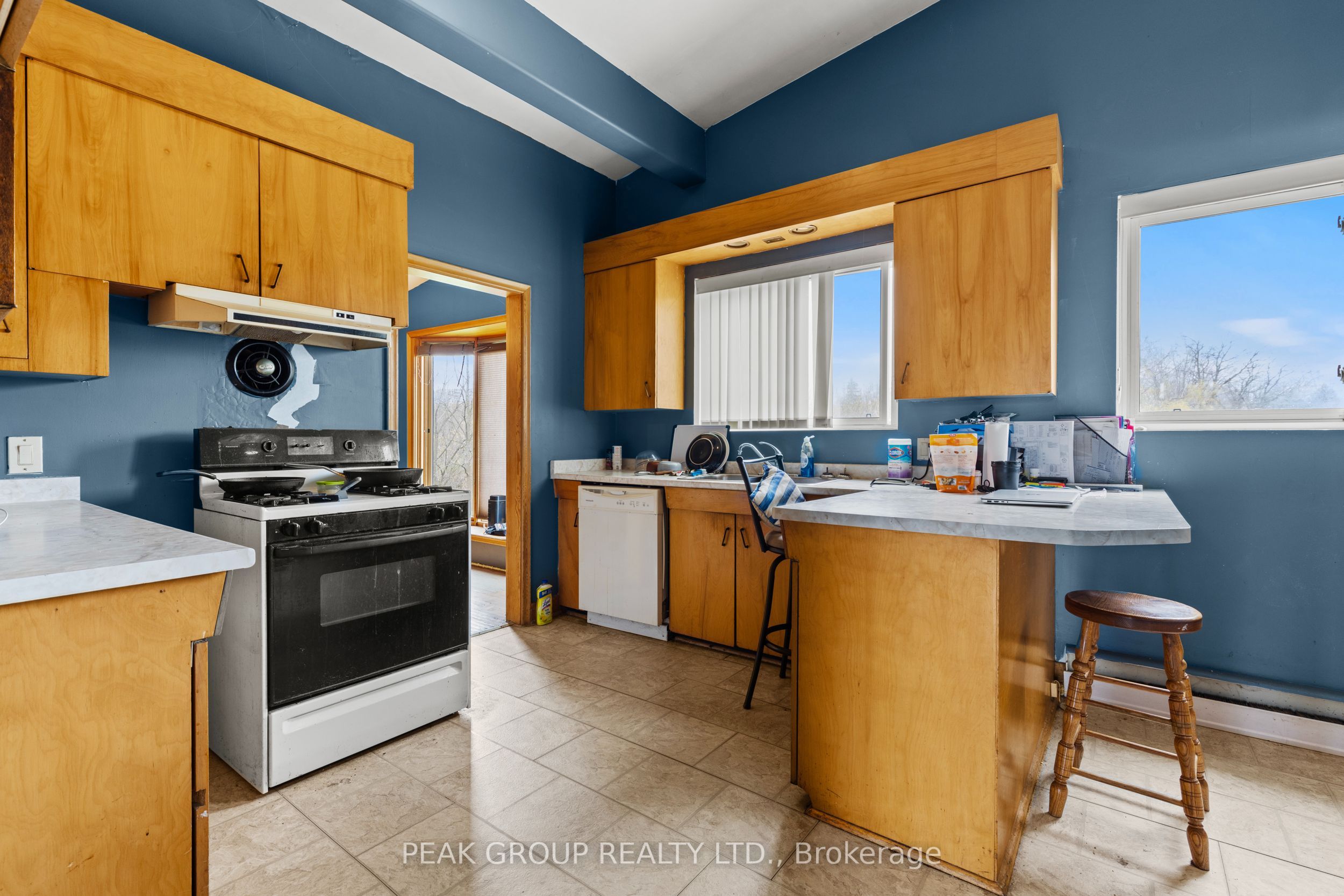 73 Riverview Boulevard Property Photo 6