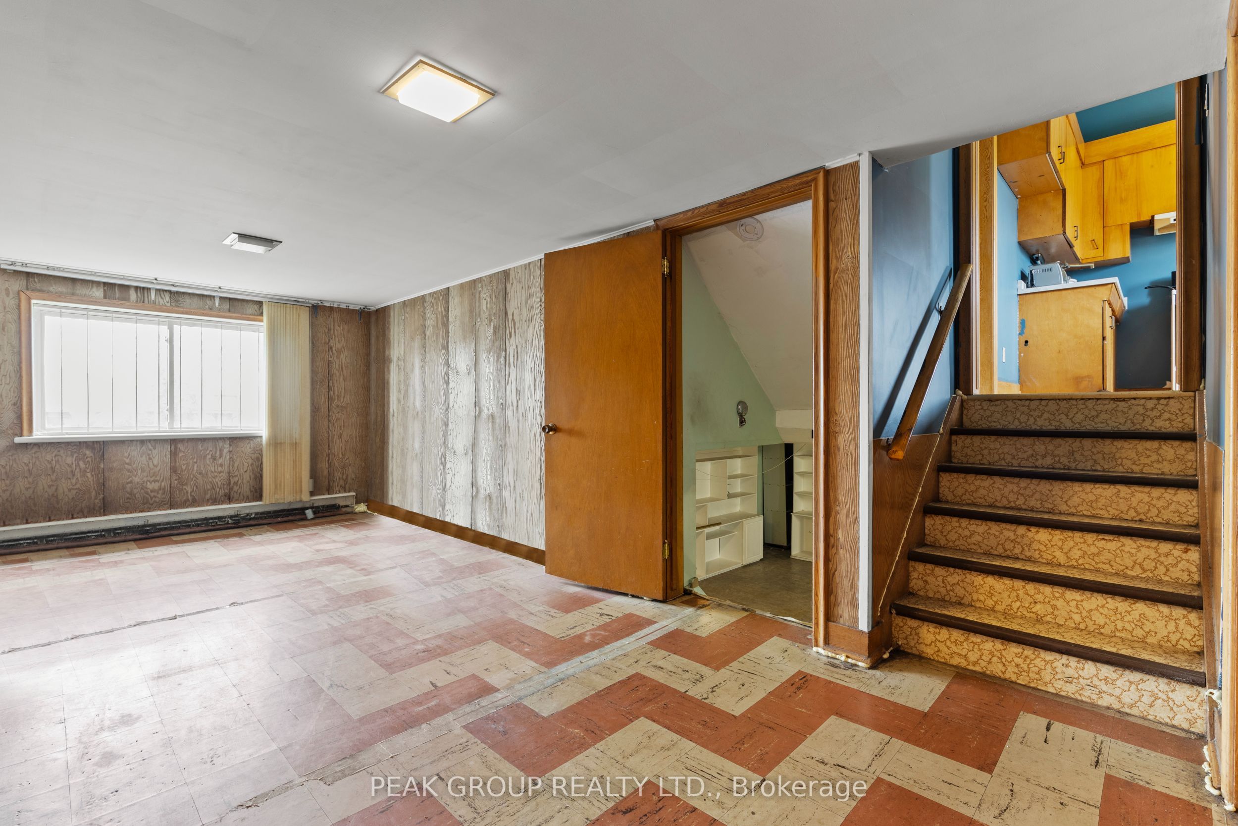 73 Riverview Boulevard Property Photo 11