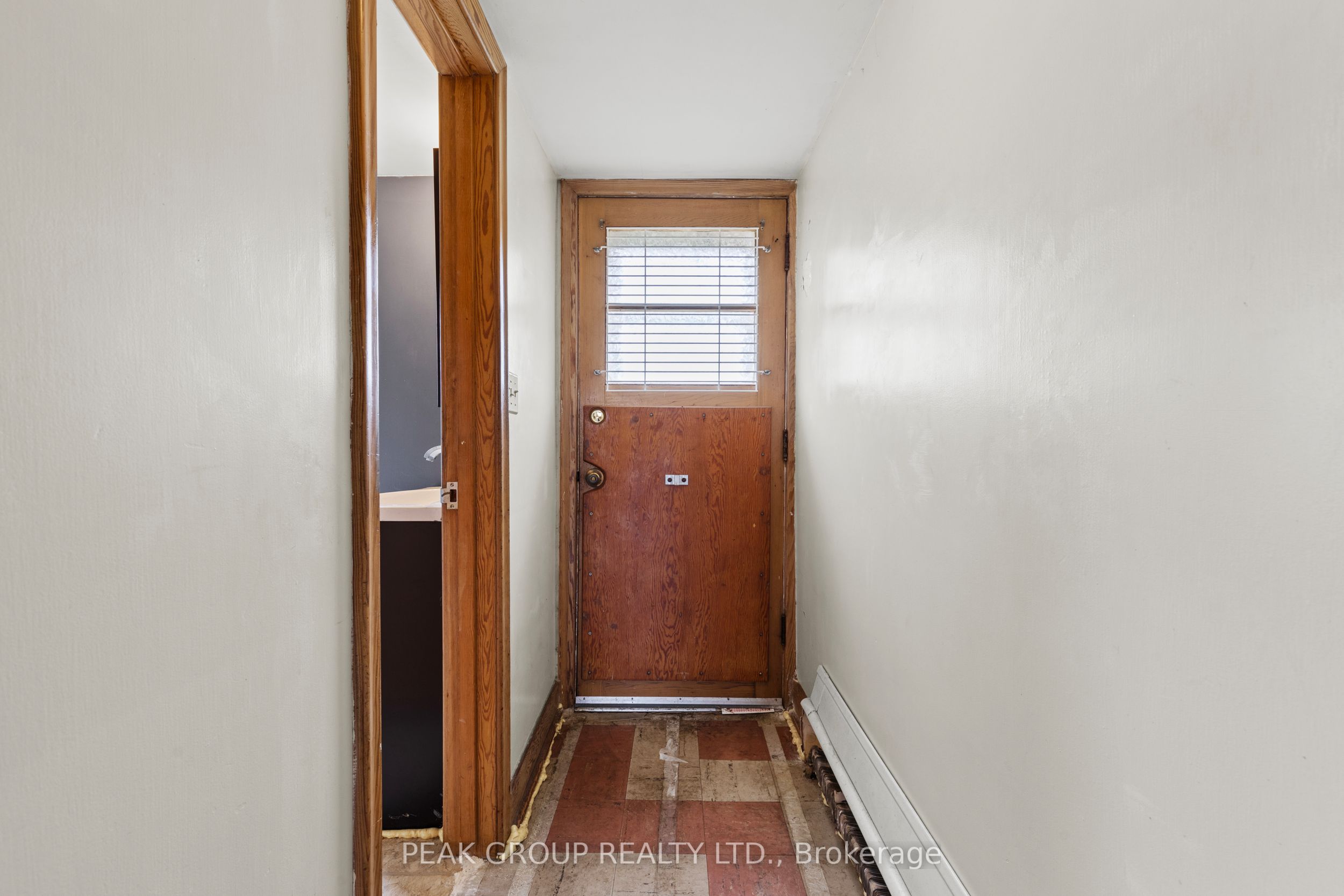 73 Riverview Boulevard Property Photo 12