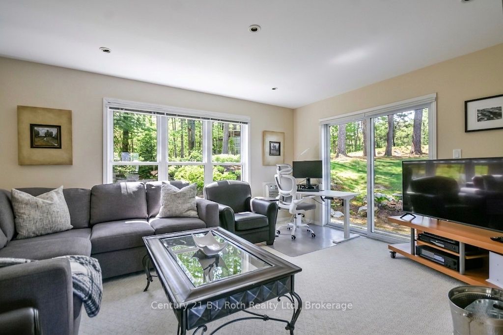 9 Severn River 403 Property Photo 6