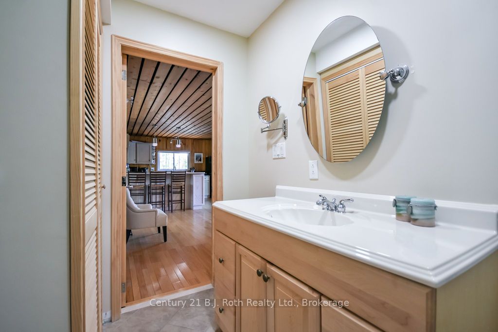 9 Severn River 403 Property Photo 14