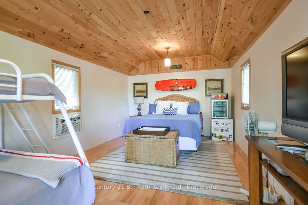 9 Severn River 403 Property Photo 18