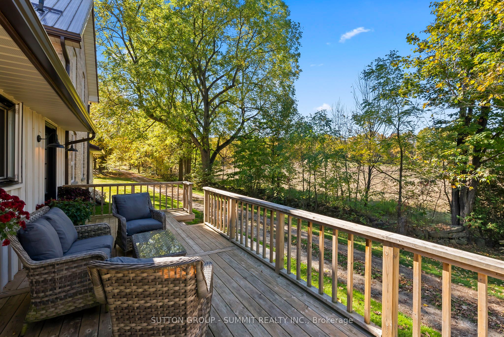502349 10 Concession Property Photo 4