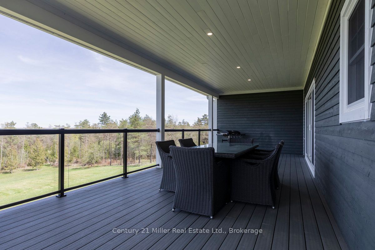 5583 Third Line Property Photo 17