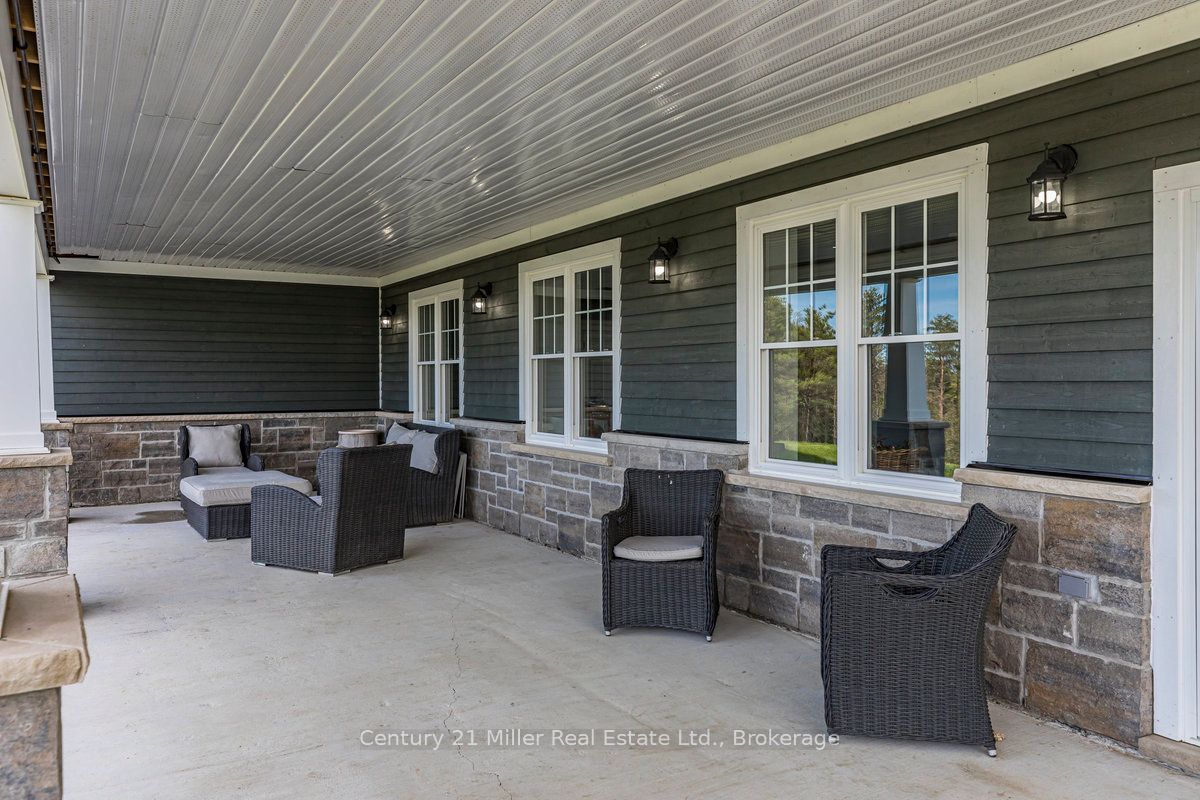 5583 Third Line Property Photo 36