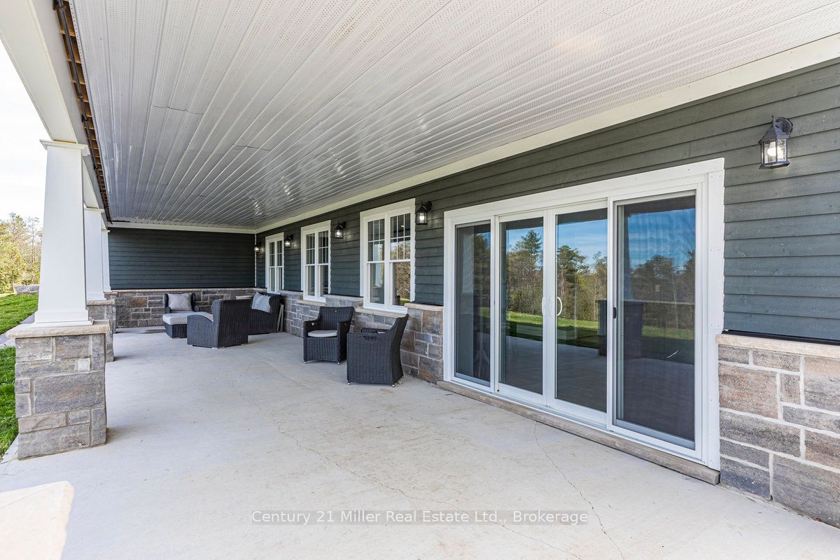 5583 Third Line Property Photo 37