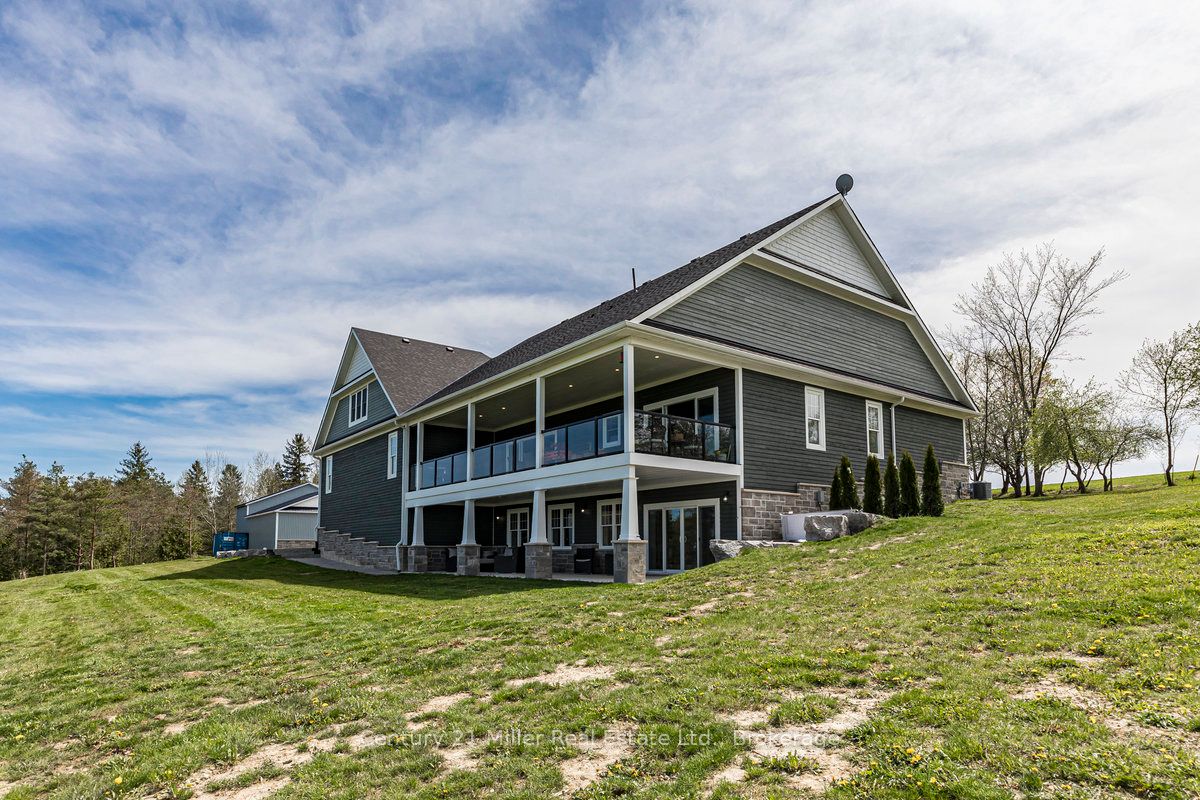 5583 Third Line Property Photo 40