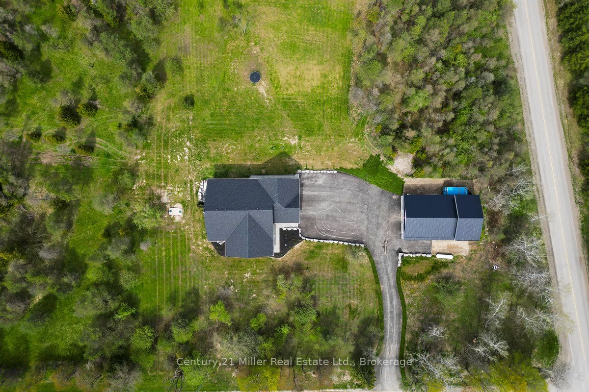 5583 Third Line Property Photo 46