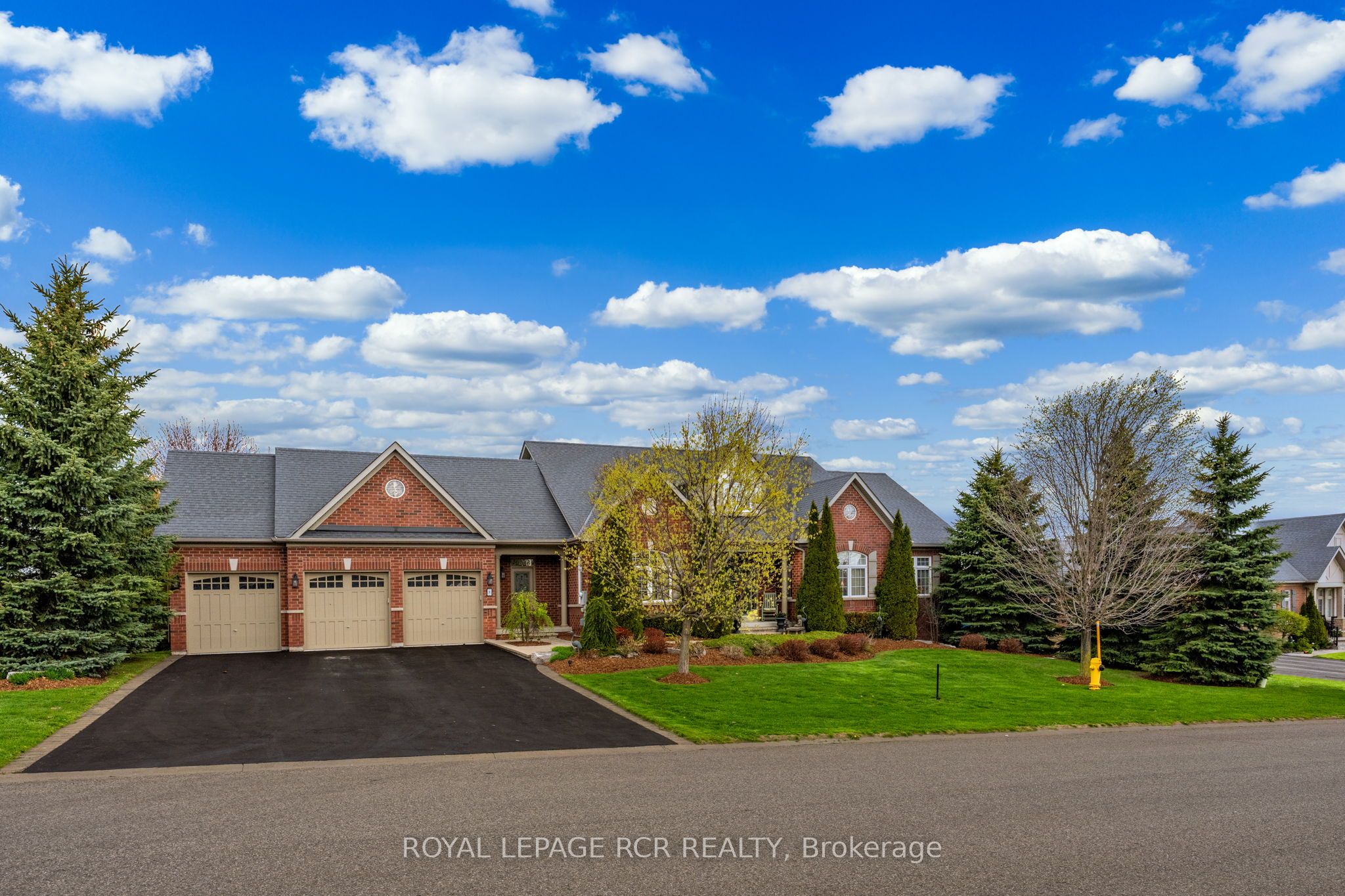 8 Masters Creek Boulevard Property Photo 1