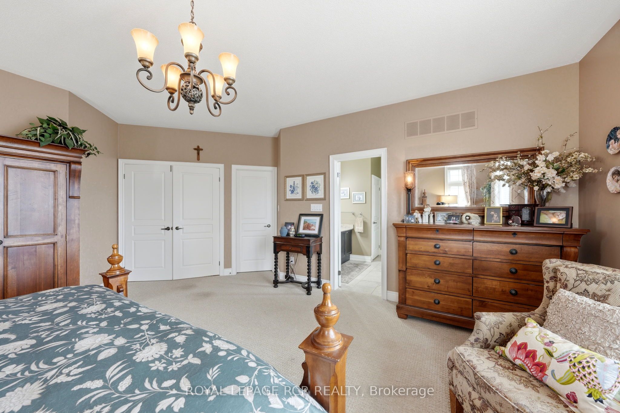 8 Masters Creek Boulevard Property Photo 27