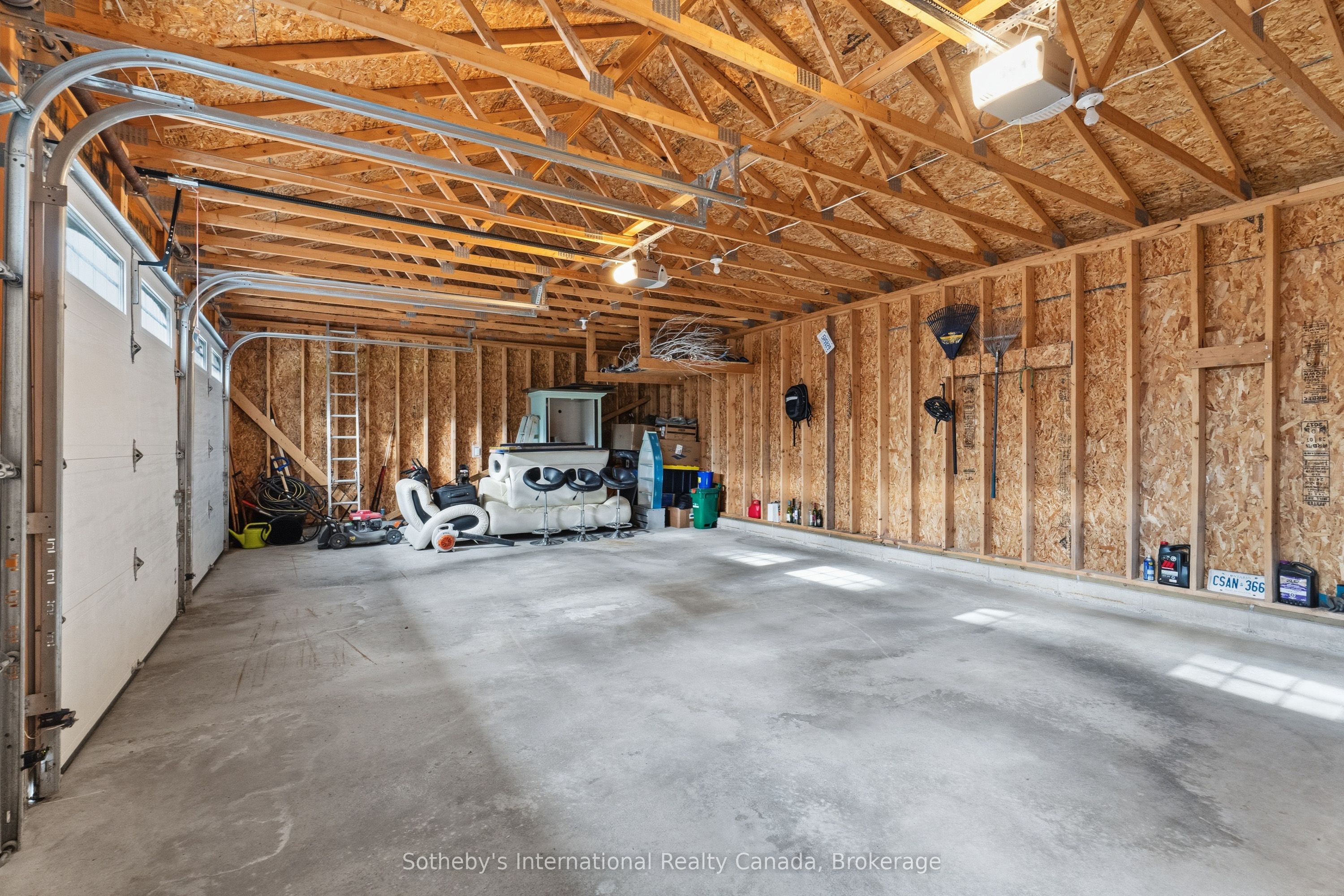 1021 Tower Crescent Property Photo 31