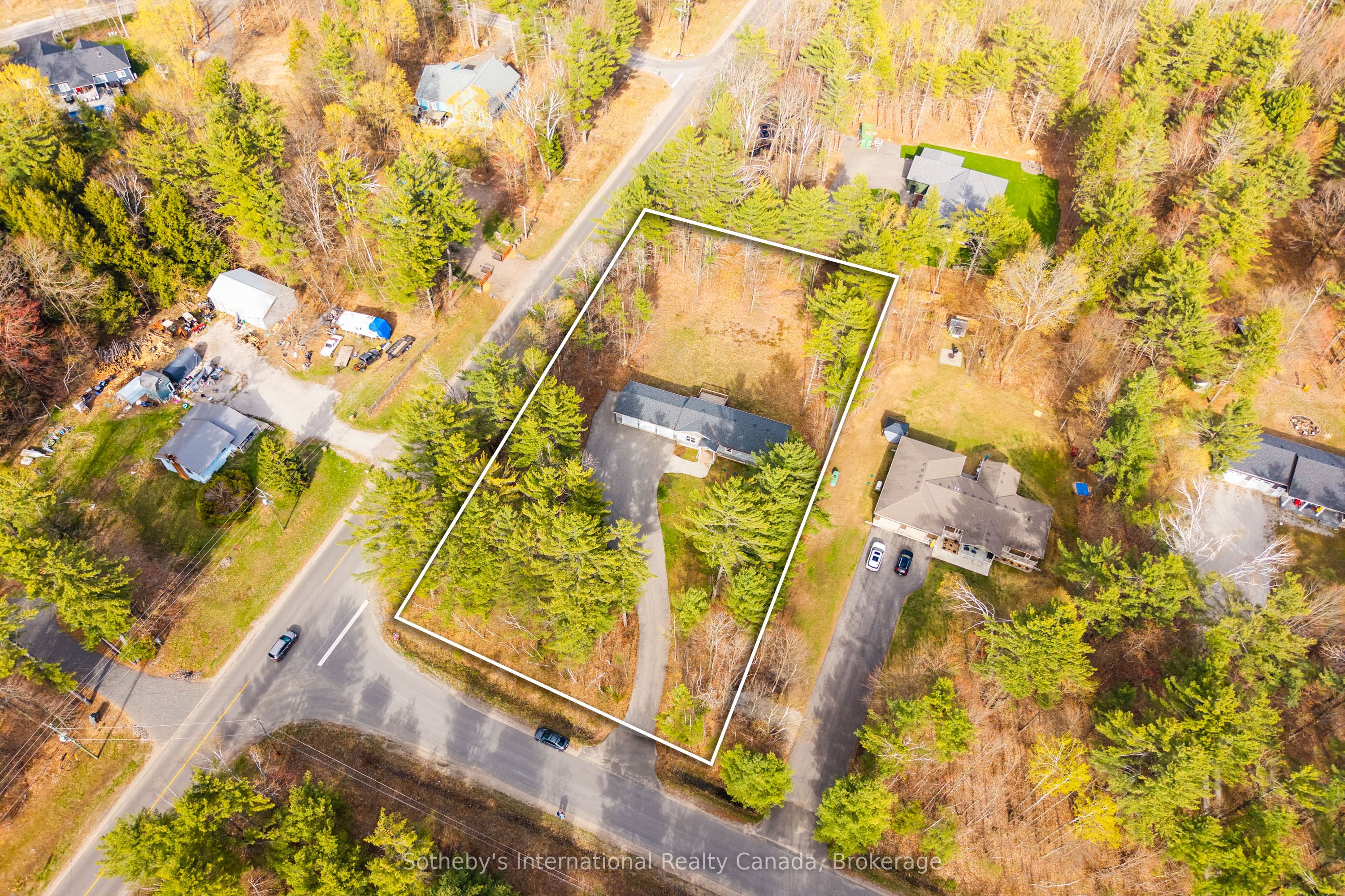 1021 Tower Crescent Property Photo 42