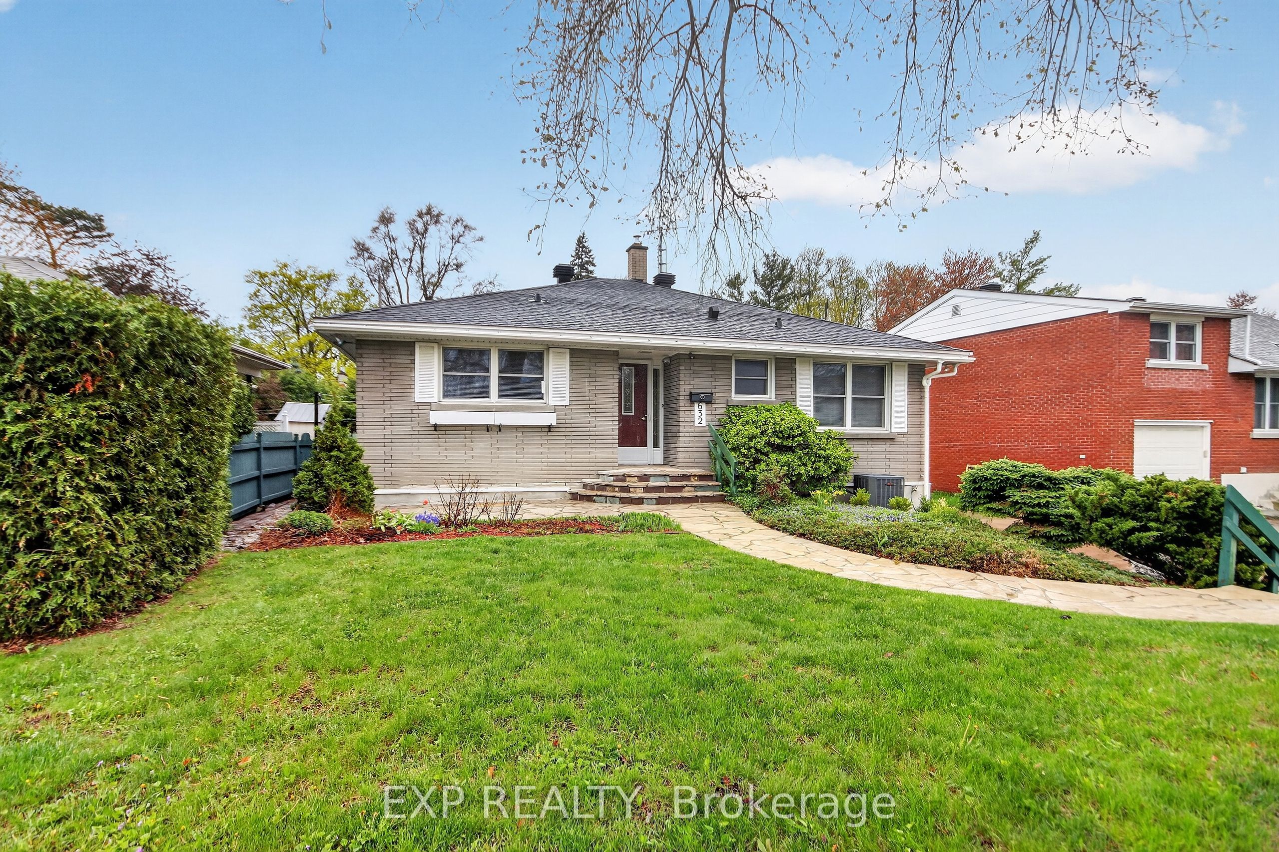 632 Chadburn Avenue Property Photo 1