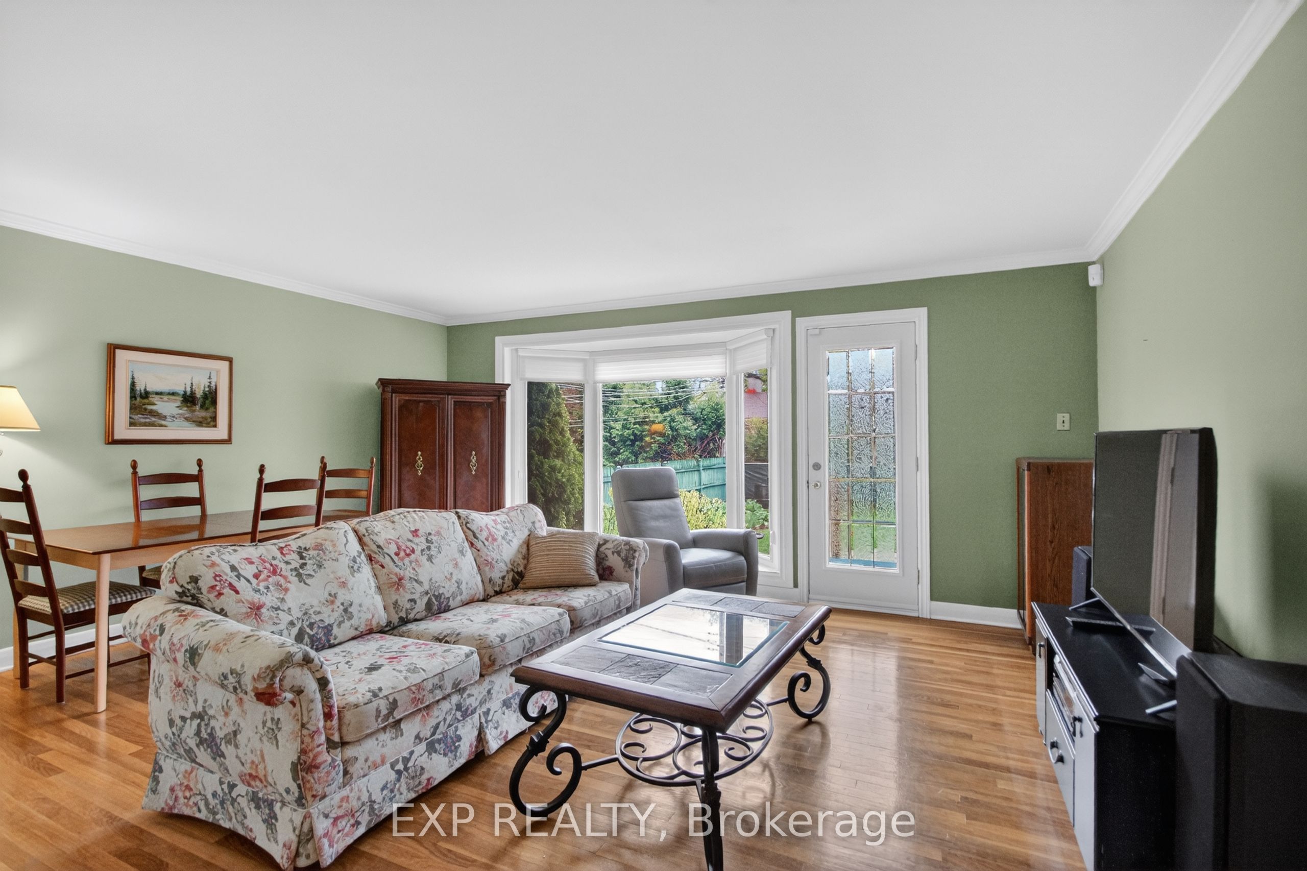 632 Chadburn Avenue Property Photo 3