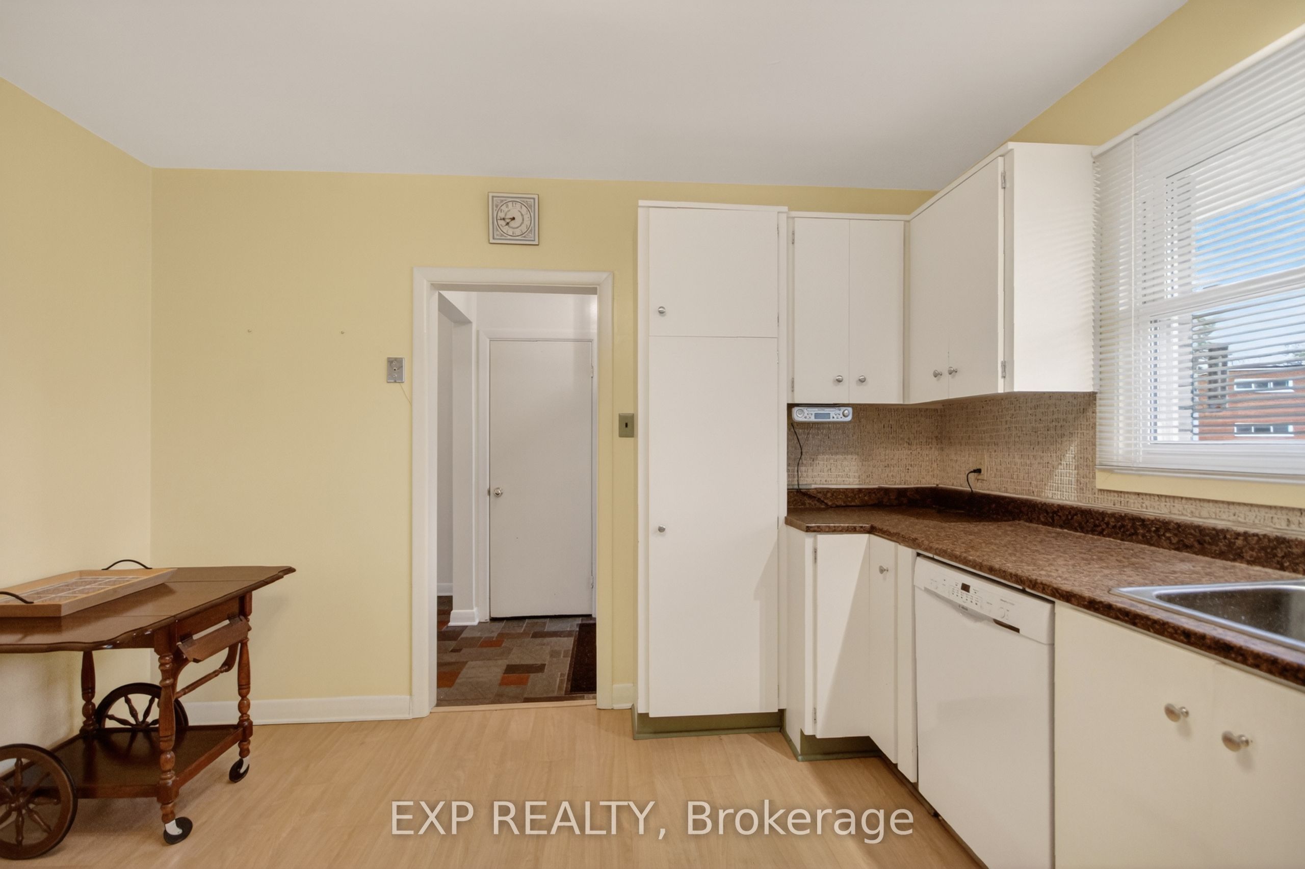 632 Chadburn Avenue Property Photo 9