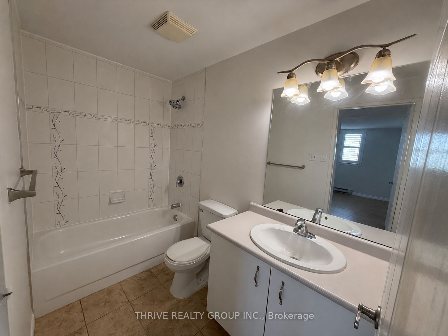 76 Baseline Road W 706 Property Photo 12