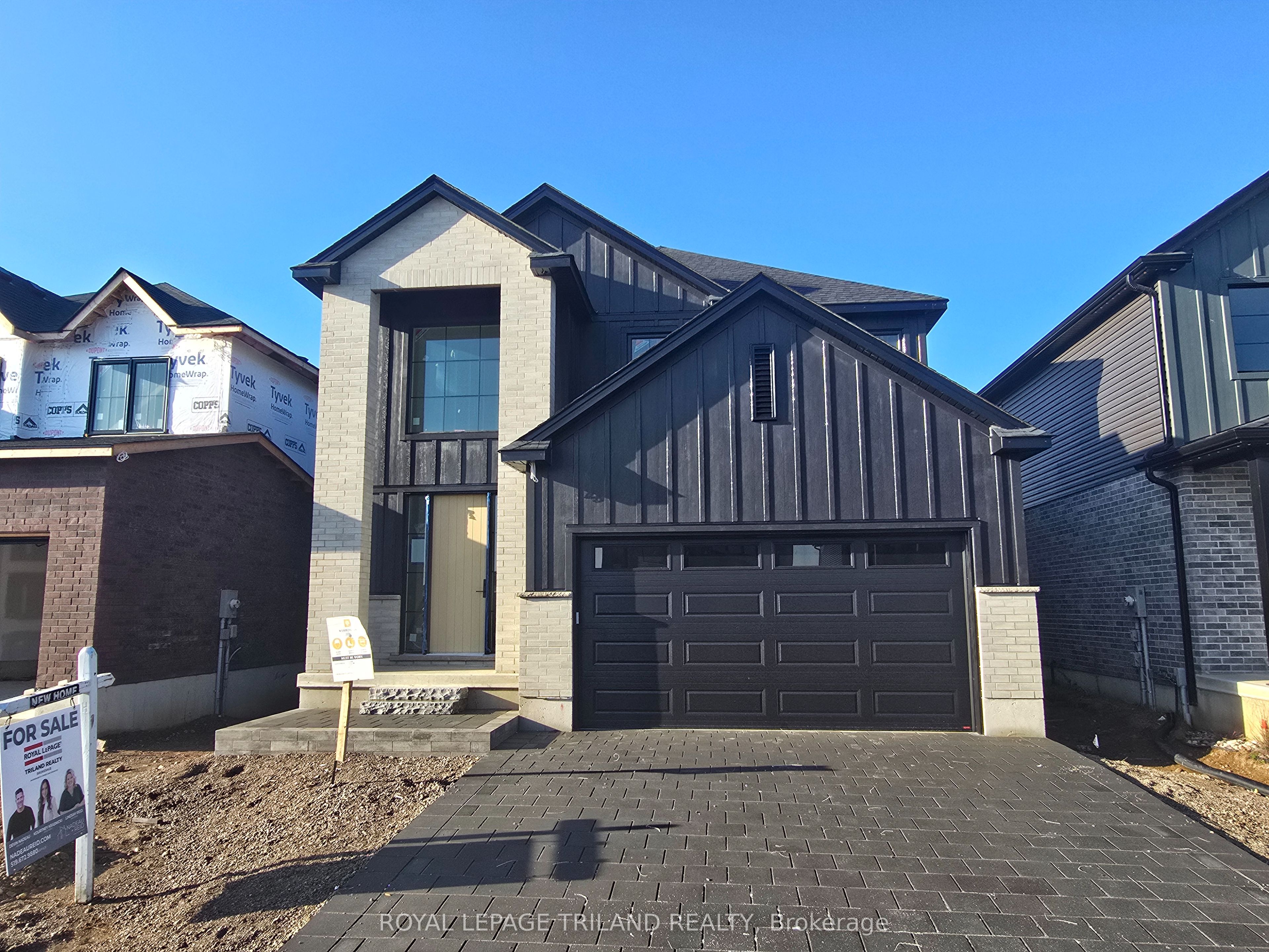 27 Allister Drive Property Photo 2