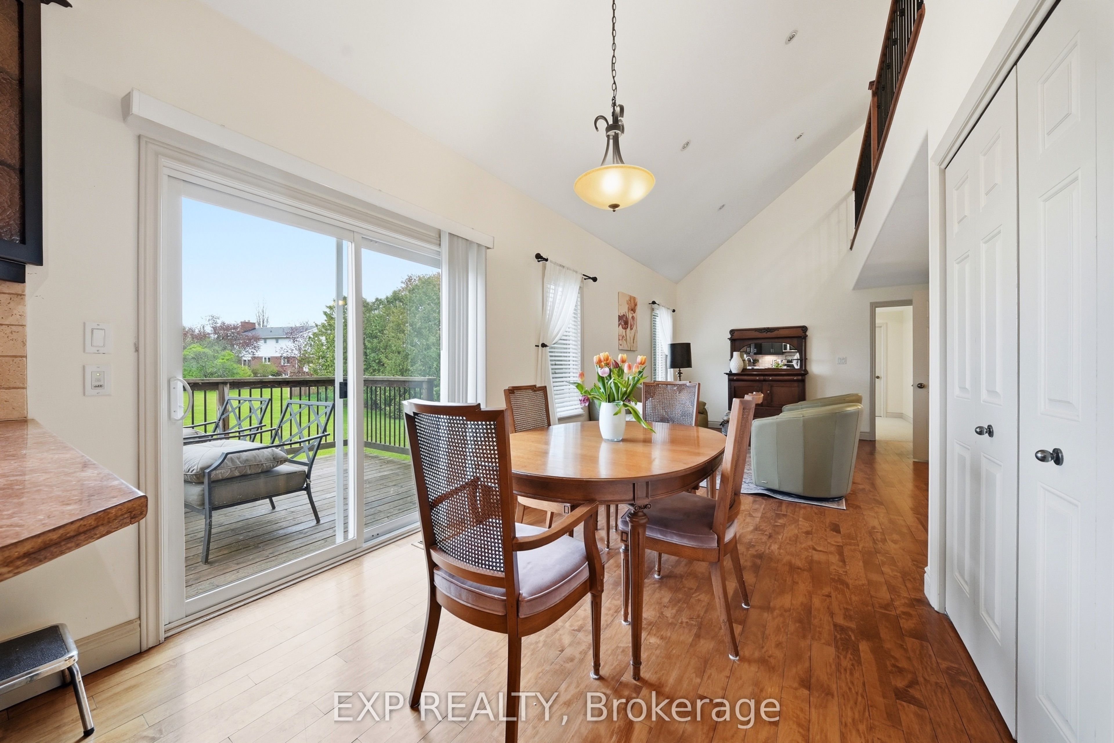 16 Amber Place Property Photo 10