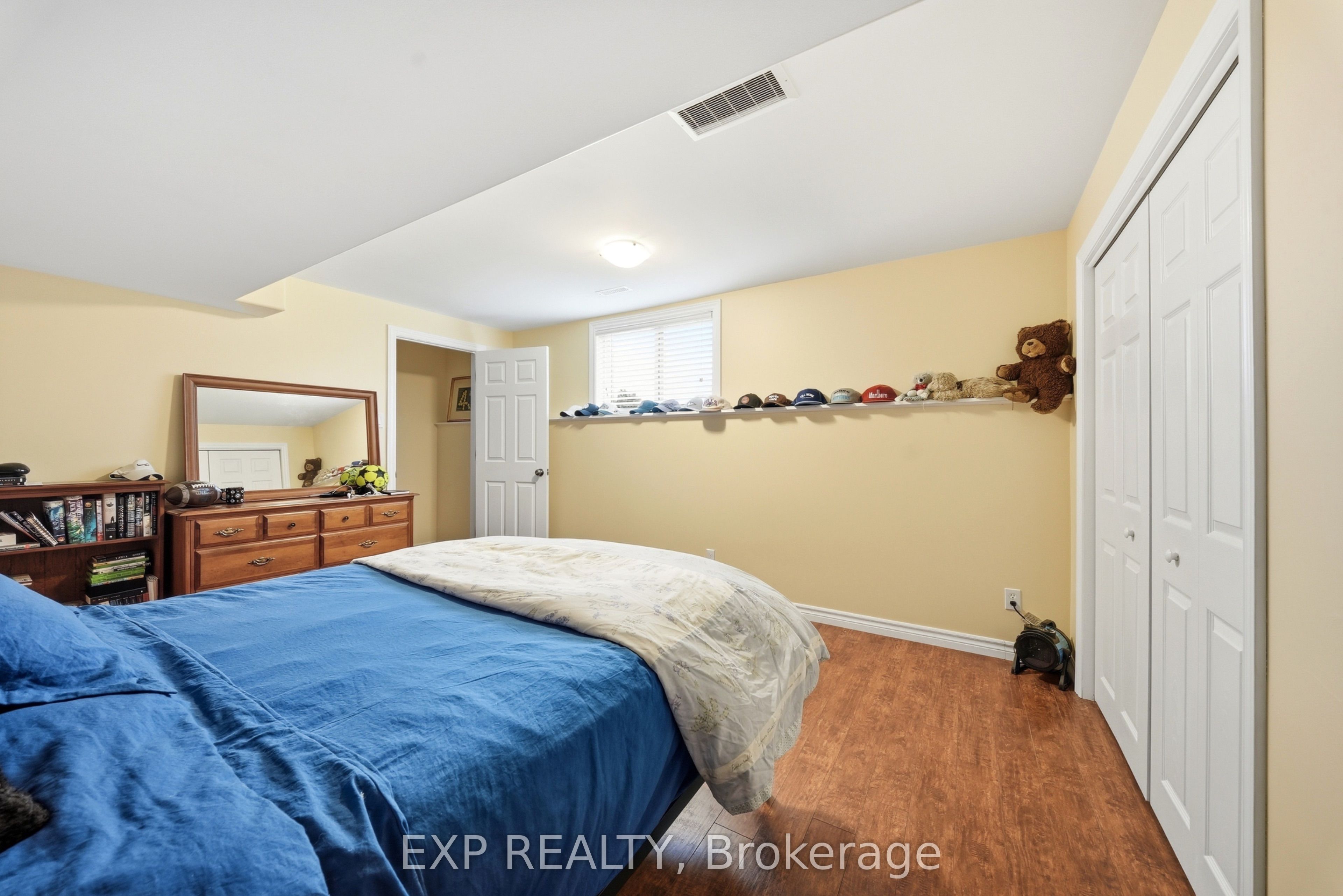 16 Amber Place Property Photo 33