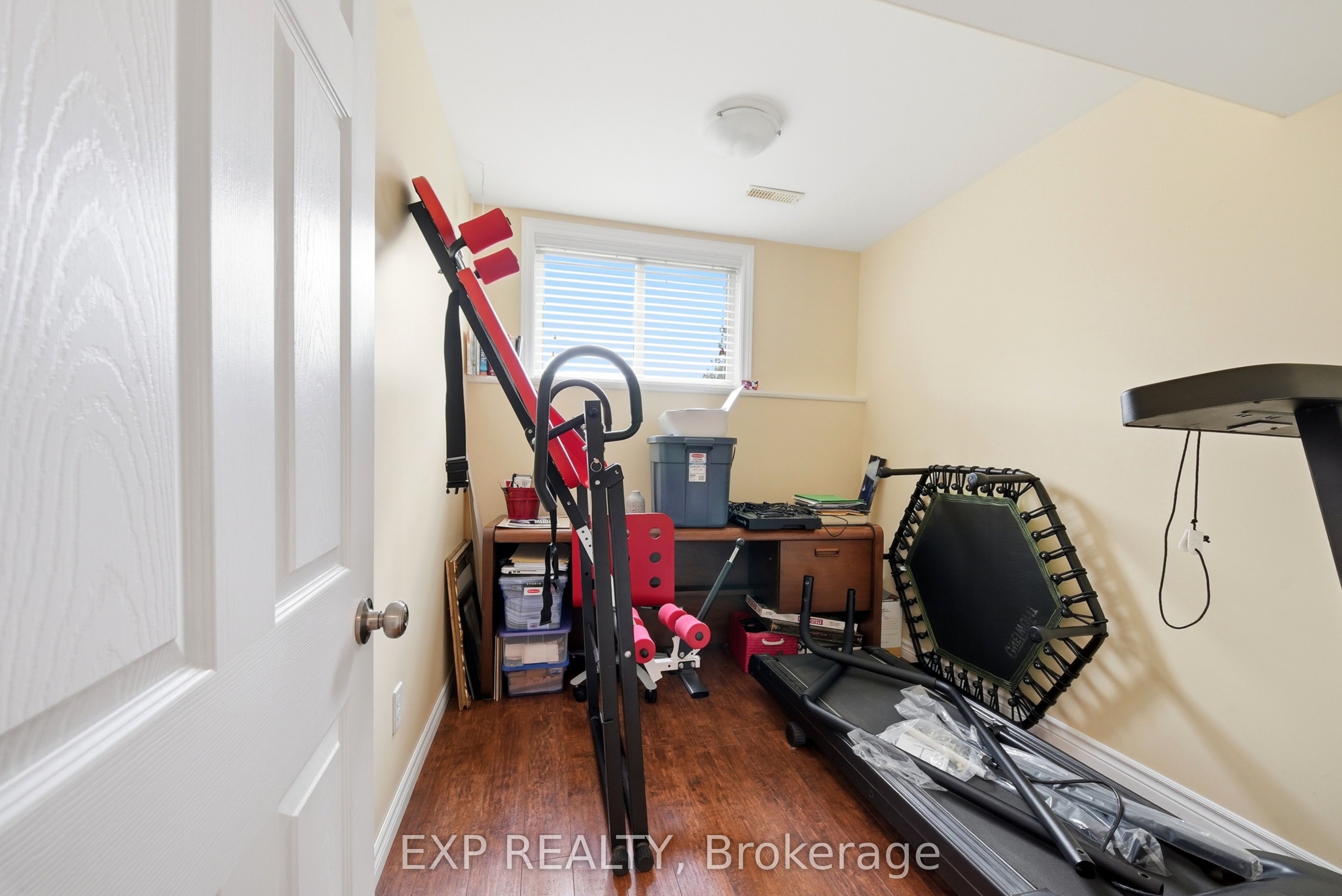 16 Amber Place Property Photo 35
