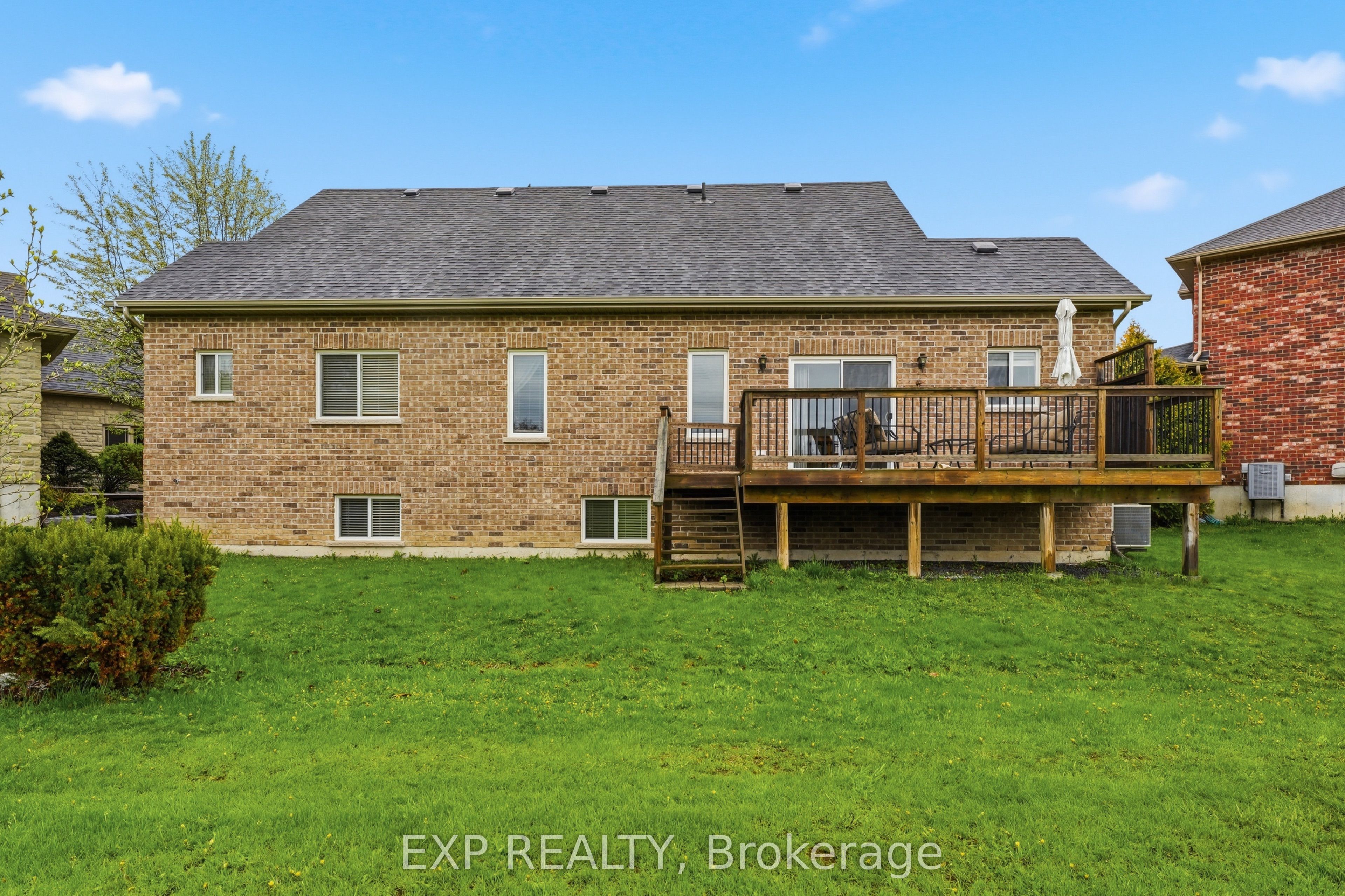 16 Amber Place Property Photo 39