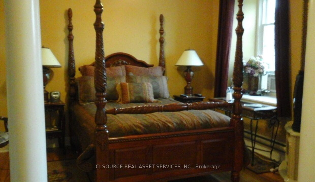 111 St Lawrence Street Property Photo 12