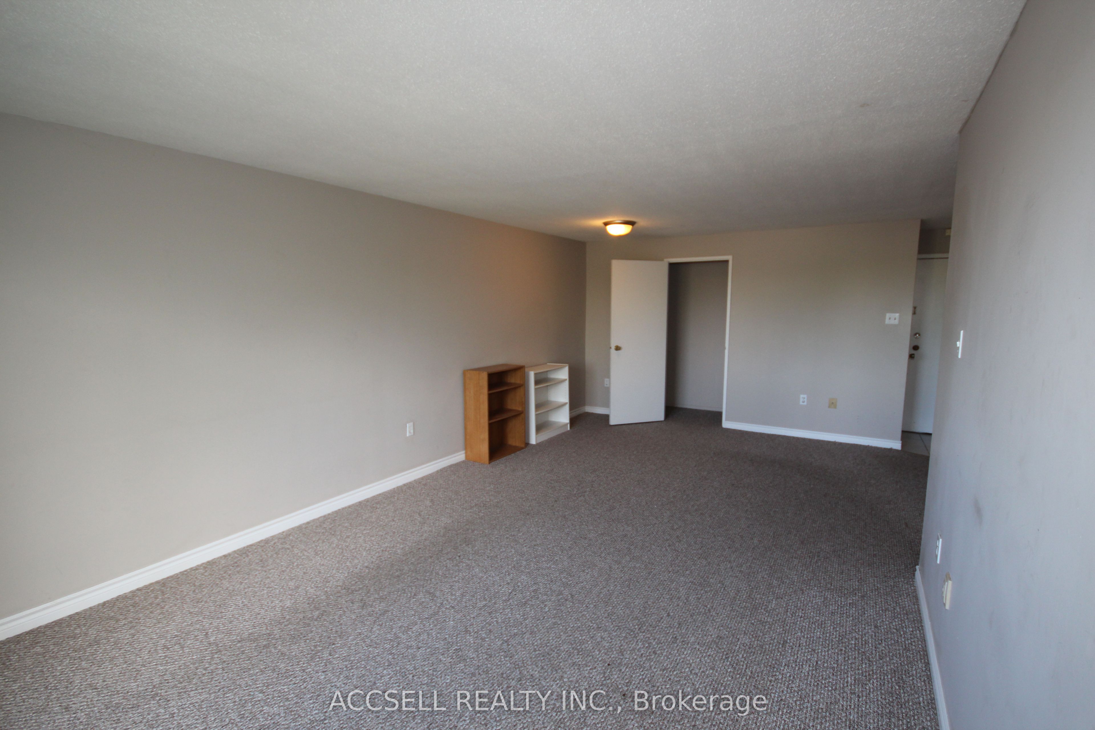 276 Merritt Avenue 306 Property Photo 7