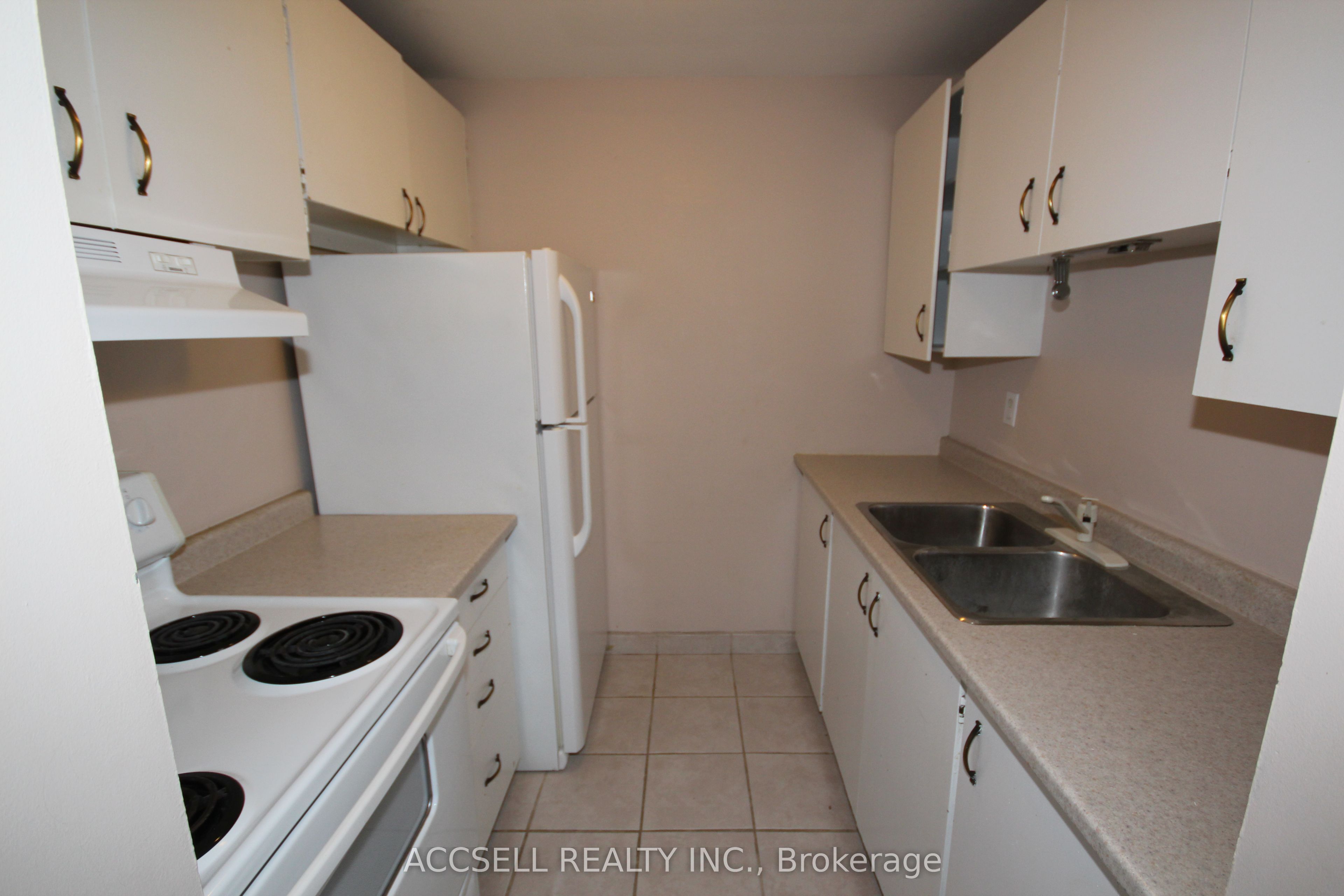 276 Merritt Avenue 306 Property Photo 13