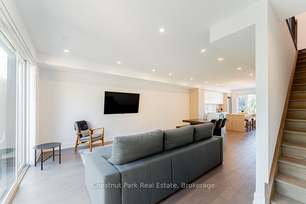 29 Rockmount Crescent Property Photo 16
