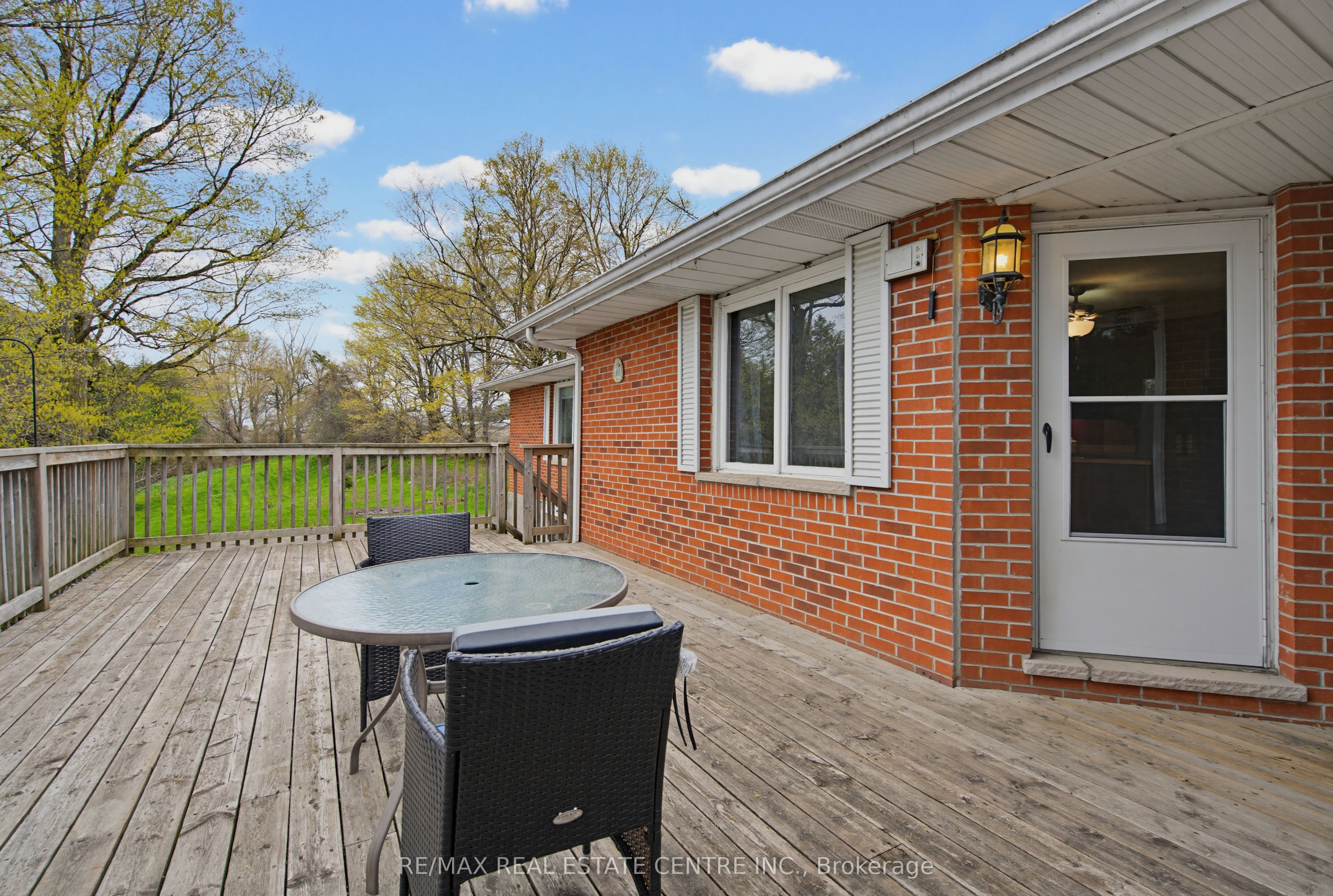 294052 8th Line Property Photo 13