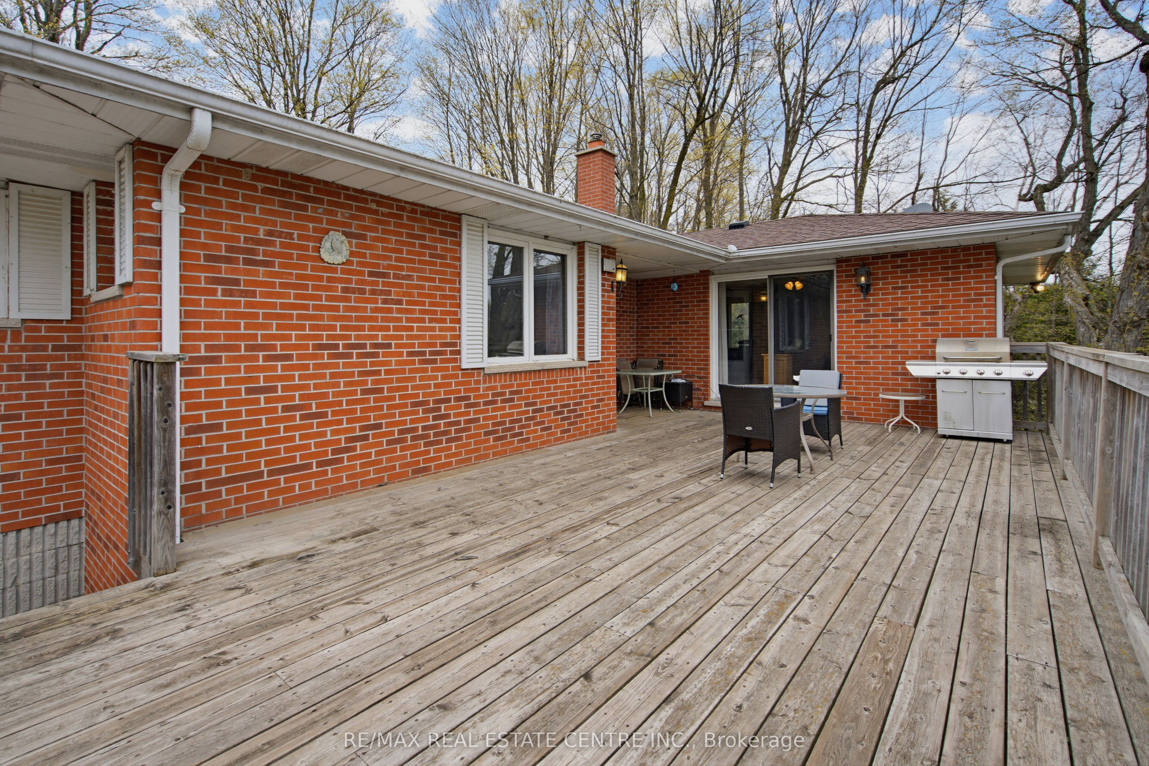 294052 8th Line Property Photo 14