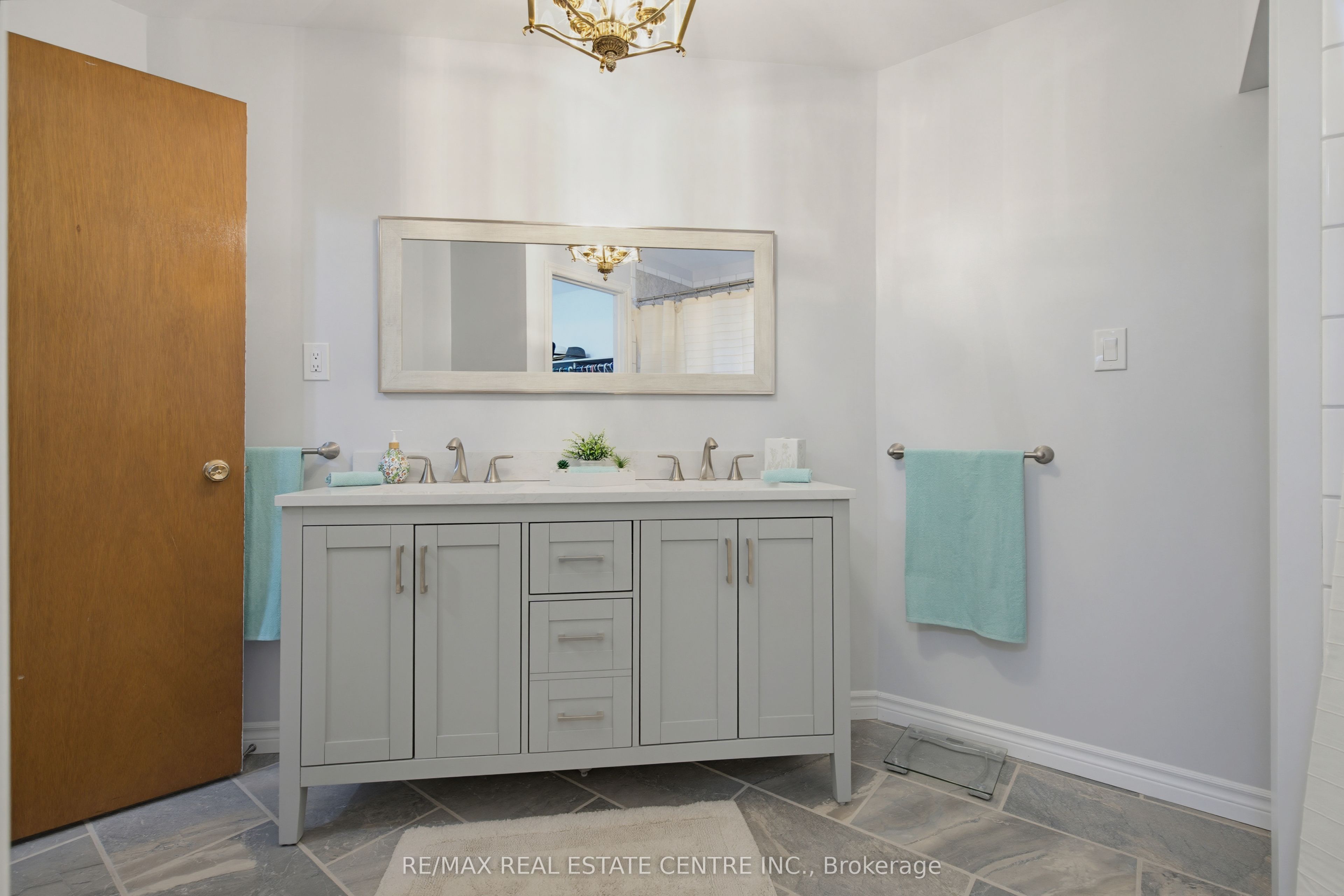 294052 8th Line Property Photo 17