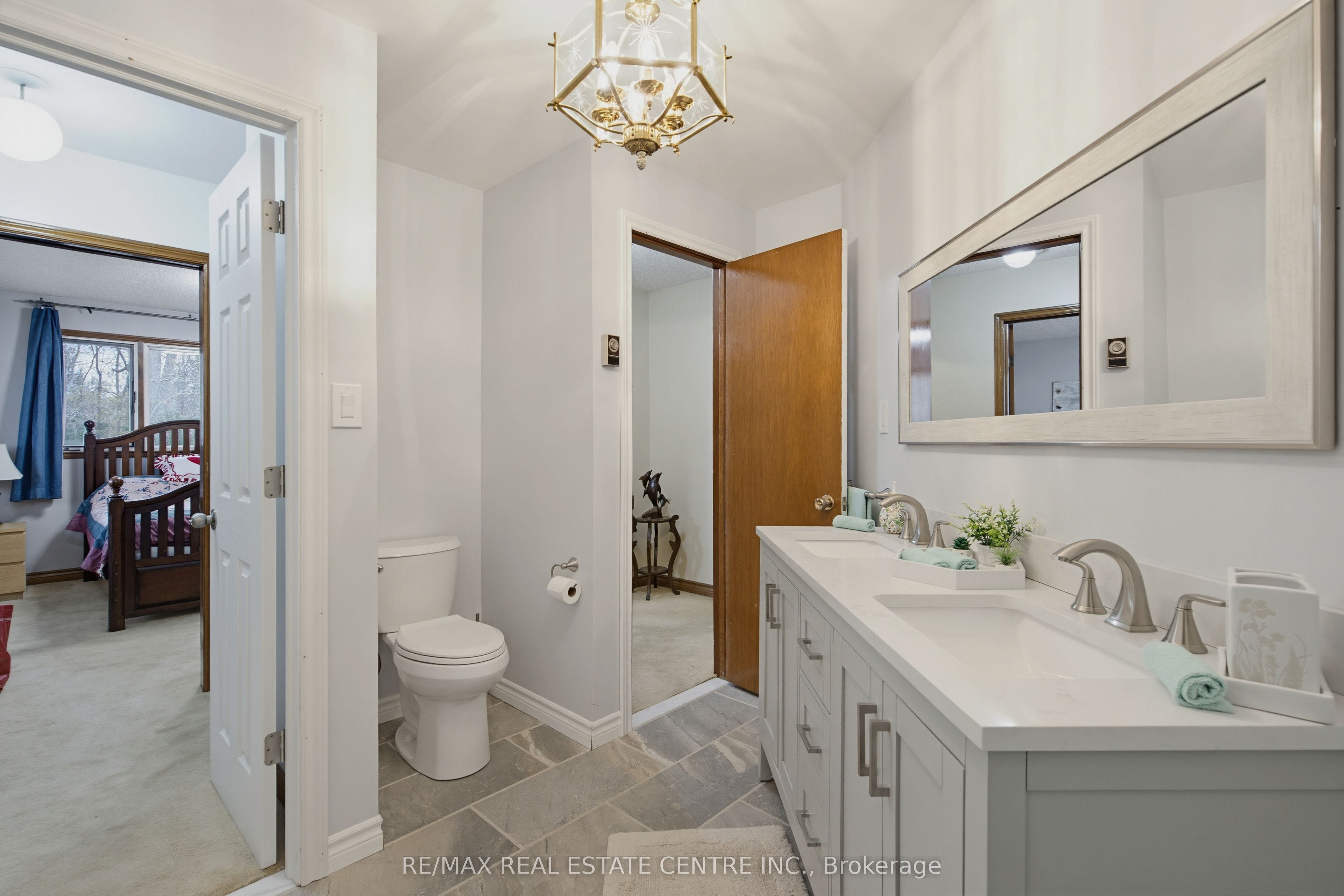 294052 8th Line Property Photo 19